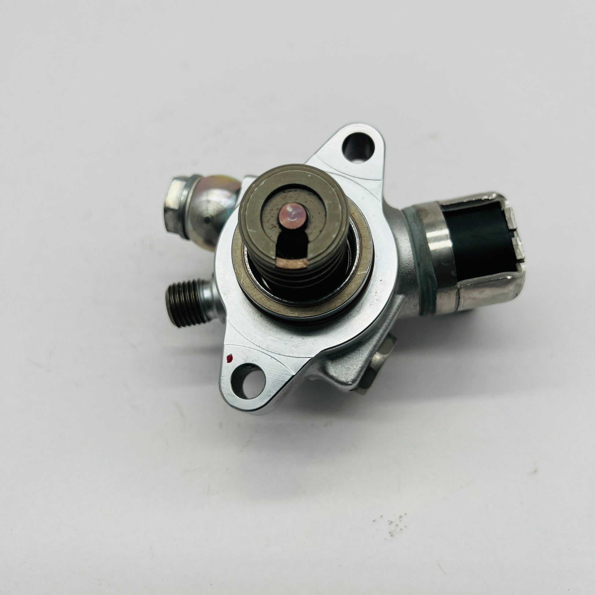 Bomba Gasolina Alta Presion Mazda 3 CX-3 14-18