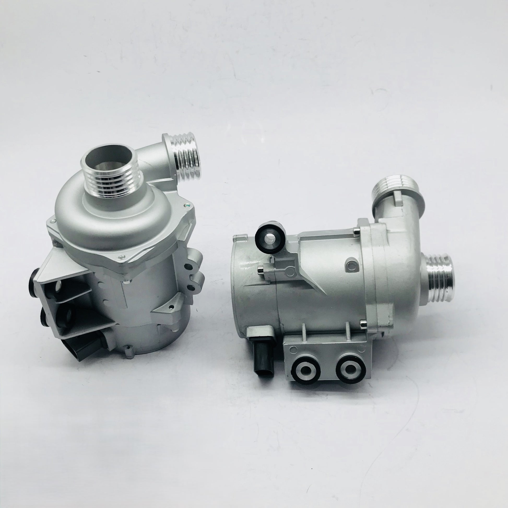 BOMBA AGUA BMW SERIE 1 3 5 X3 X5 3.0 ELECTRICA