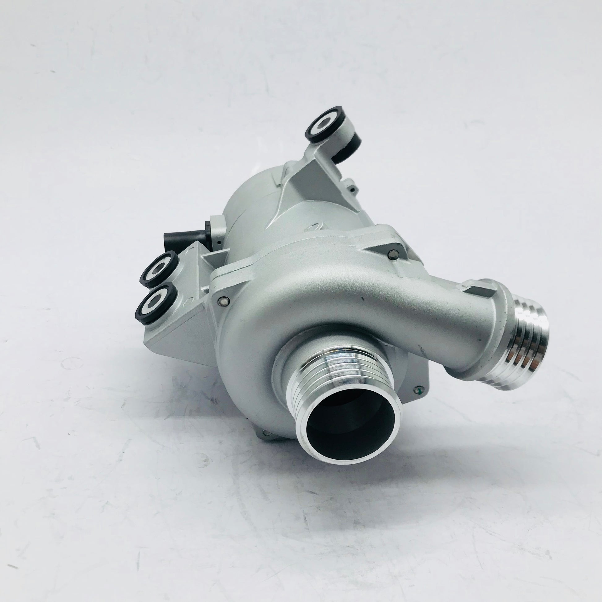 BOMBA AGUA BMW SERIE 1 3 5 X3 X5 3.0 ELECTRICA