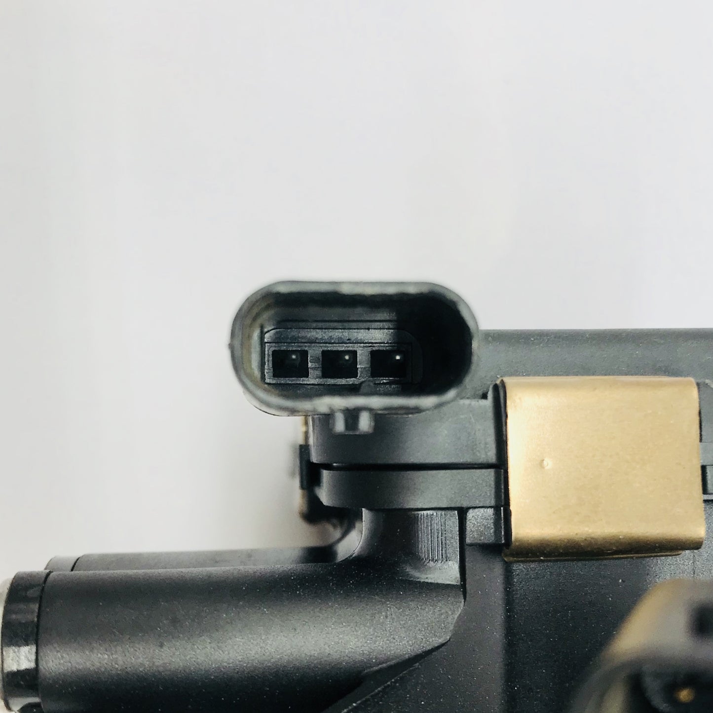 Toma Agua Chev 2.7 Silverado Sierra 19-25 Electronica