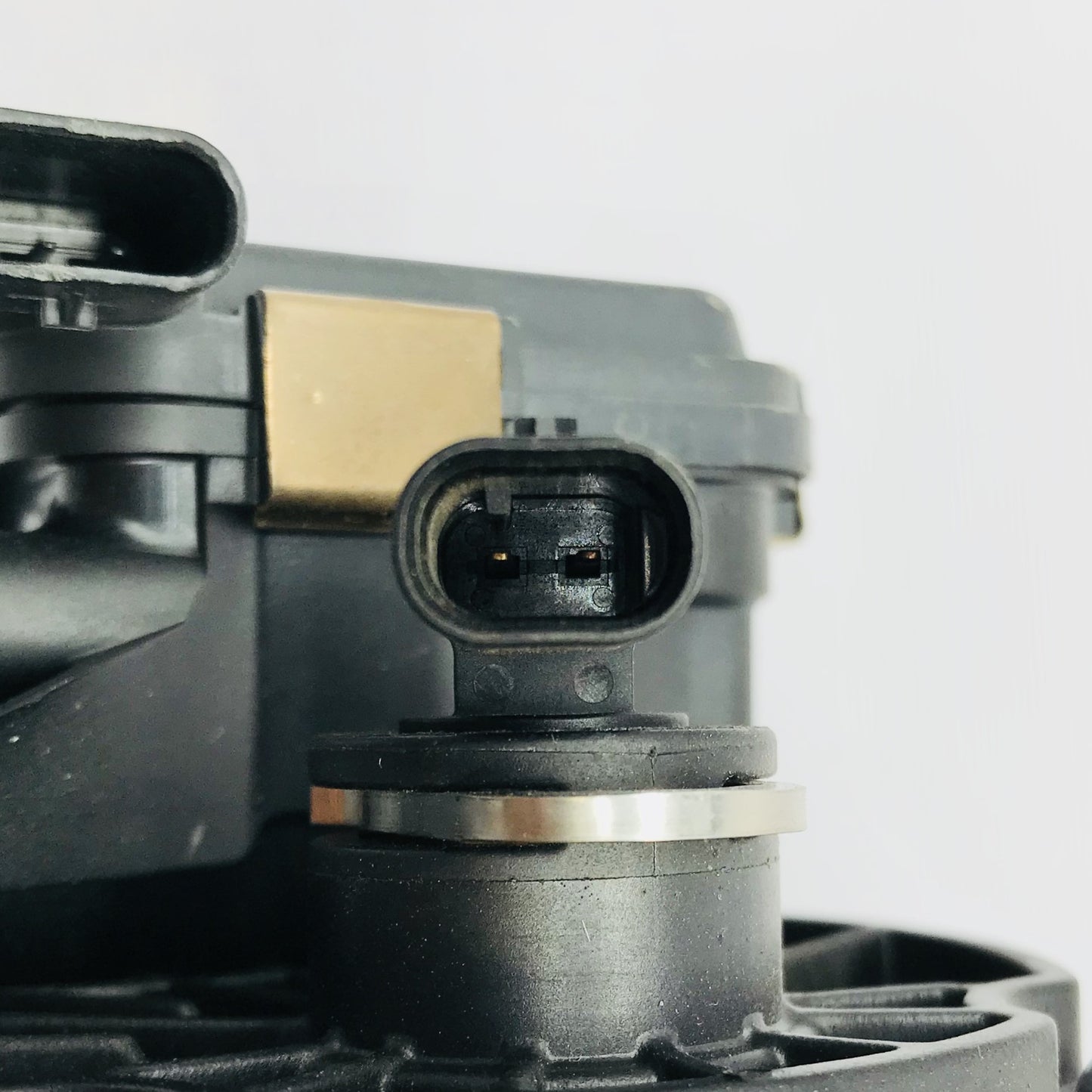 Toma Agua Chev 2.7 Silverado Sierra 19-25 Electronica