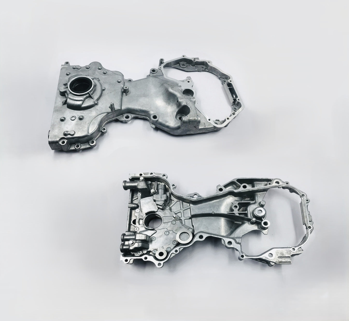 Tapa Distribucion Nissan  2.5 Altima X-Trail QR25DE 01-21