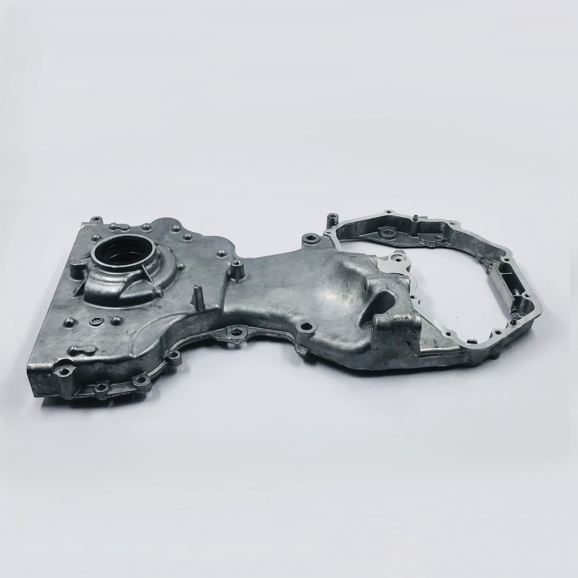 Tapa Distribucion Nissan  2.5 Altima X-Trail QR25DE 01-21