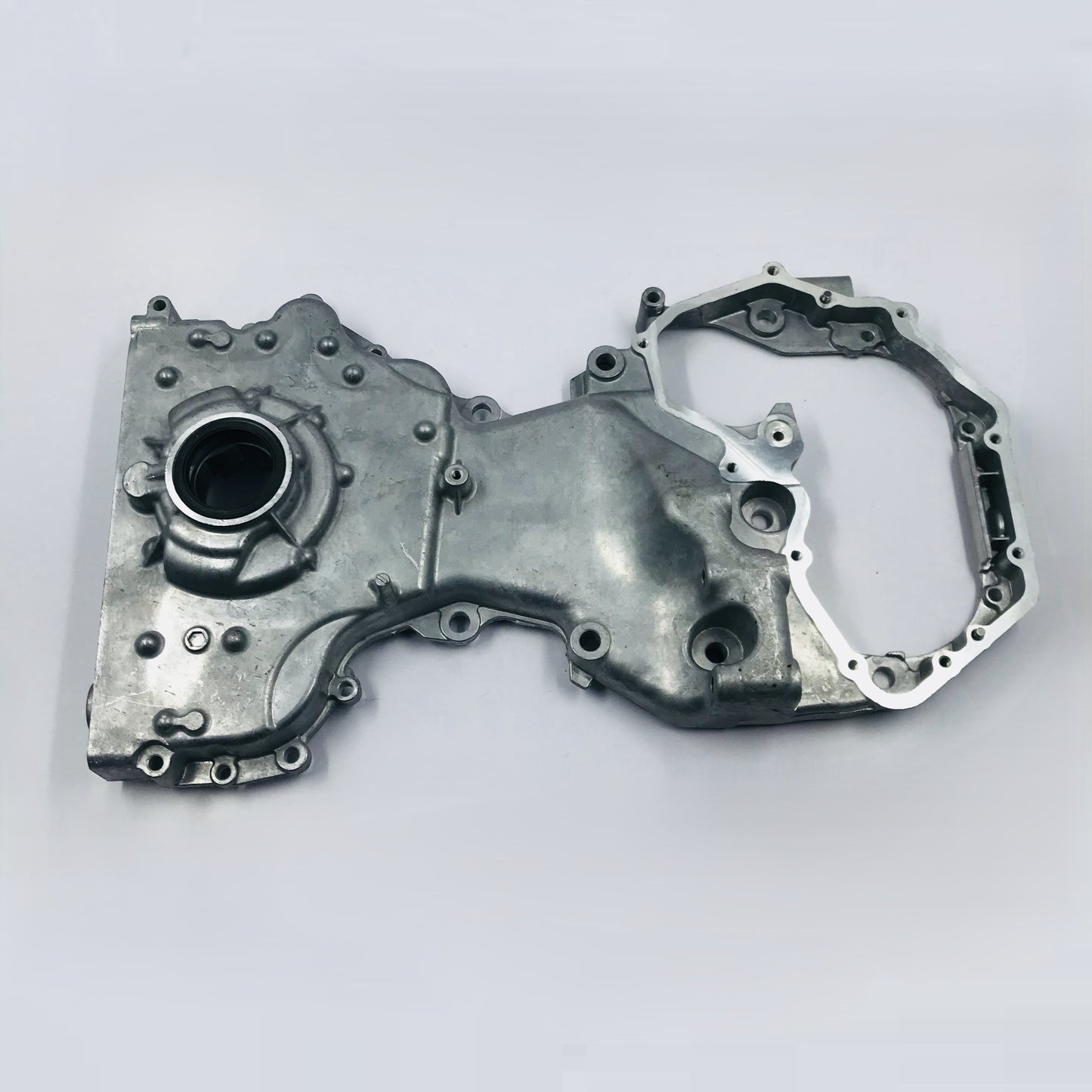 Tapa Distribucion Nissan  2.5 Altima X-Trail QR25DE 01-21