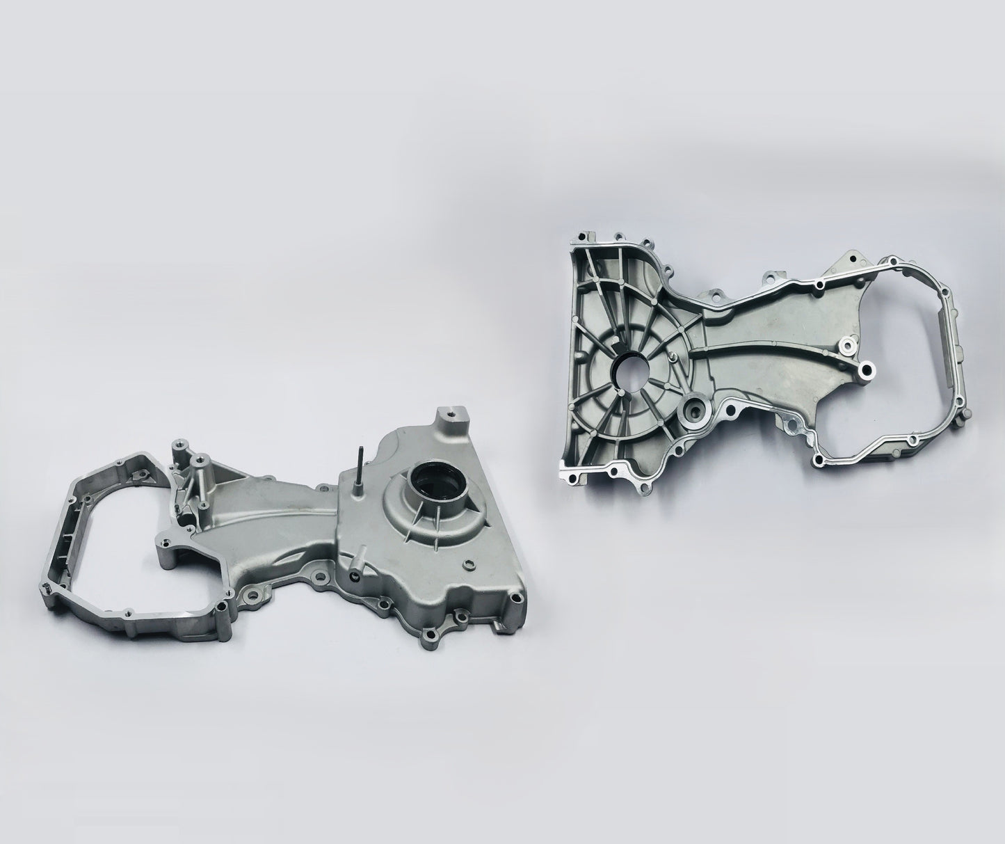 Tapa Distribucion Nissan 2.5 Urvan X-trail 07-15 C/Hoyo