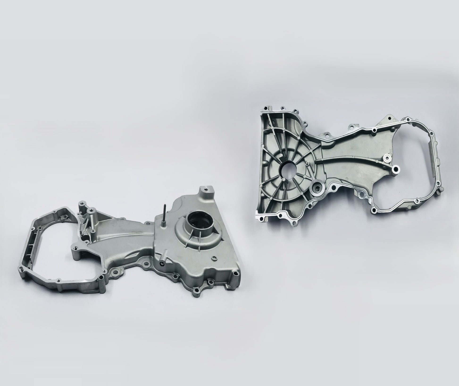 Tapa Distribucion Nissan 2.5 Urvan X-trail 07-15 C/Hoyo