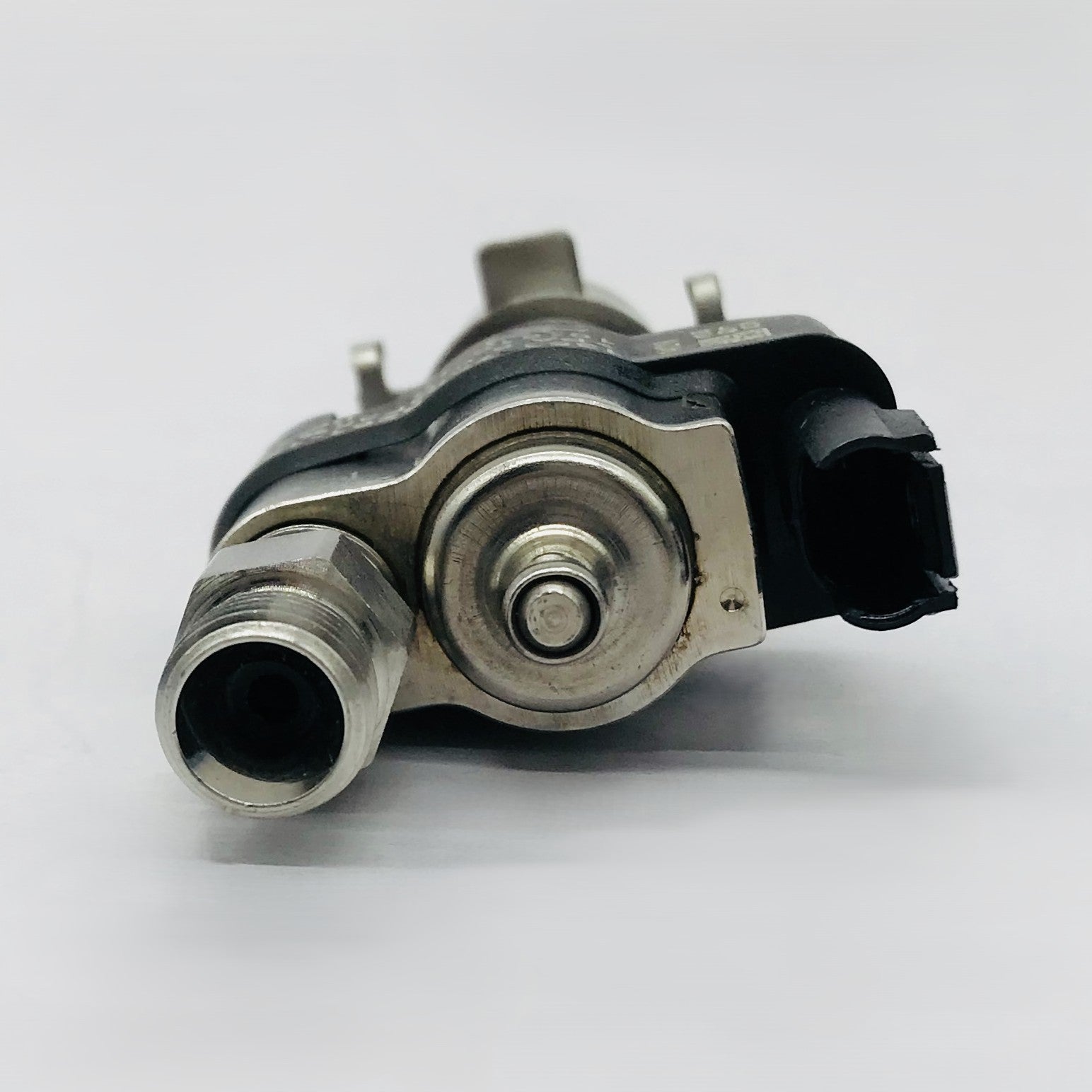 Inyector Bmw 135 335 535 550 650 750 X5 X6 07-16