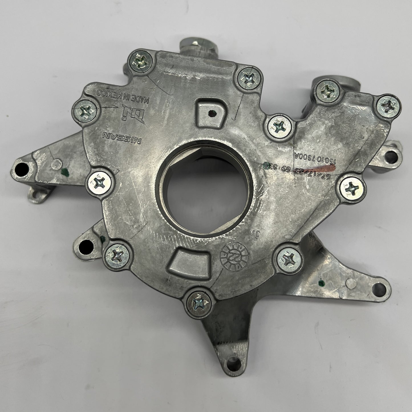 Bomba aceite nissan pathfinder / armada / titan / nv2500 / nv3500