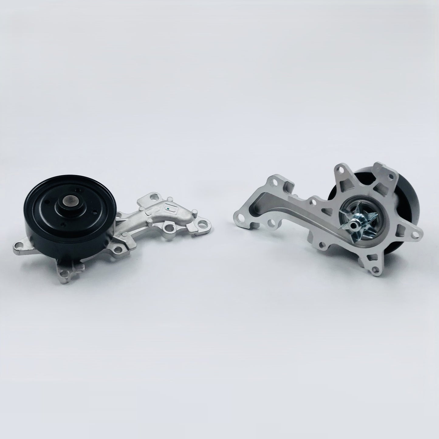 Bomba Agua Toyota 1.3 1.5 Yaris Larga Con Polea