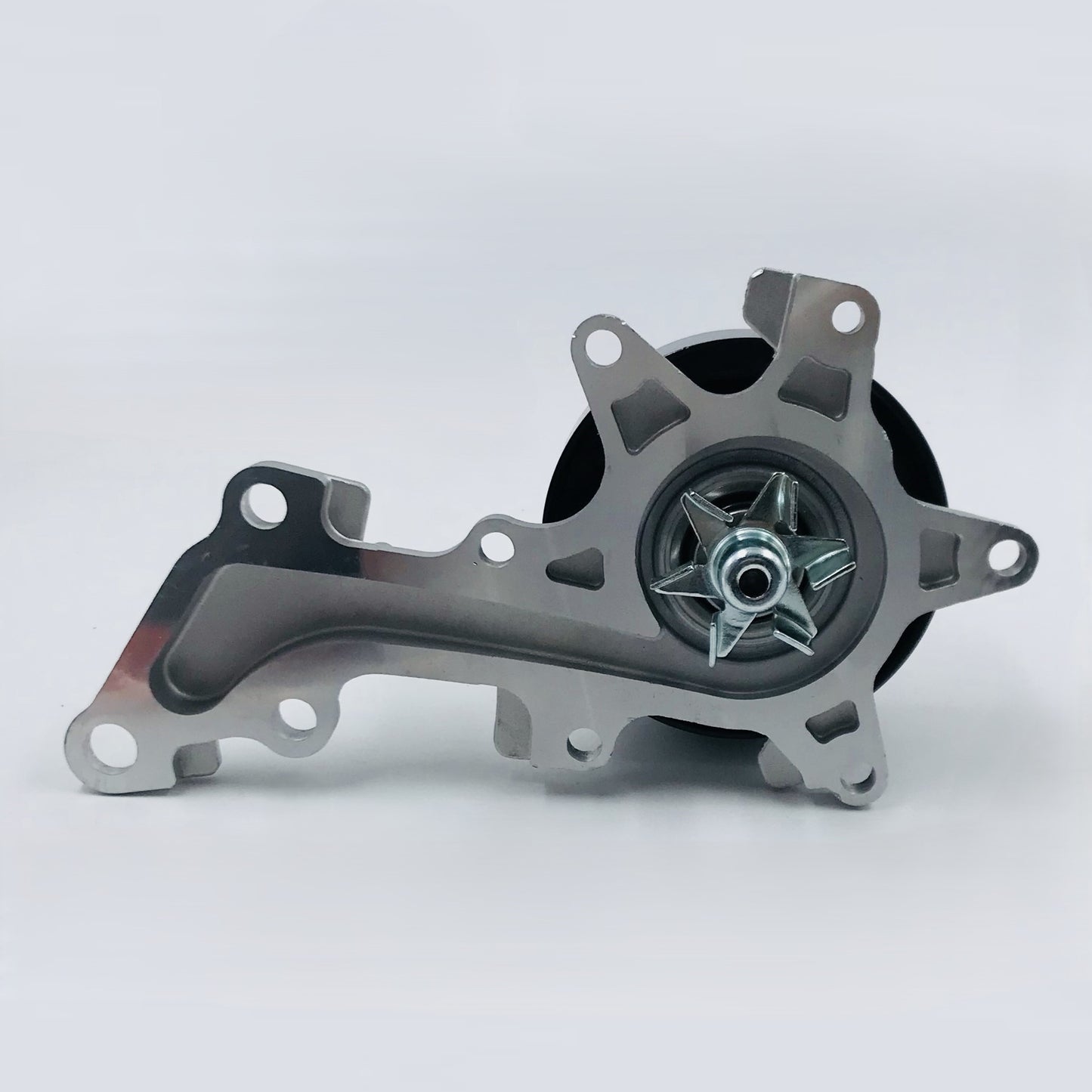 Bomba Agua Toyota 1.3 1.5 Yaris Larga Con Polea