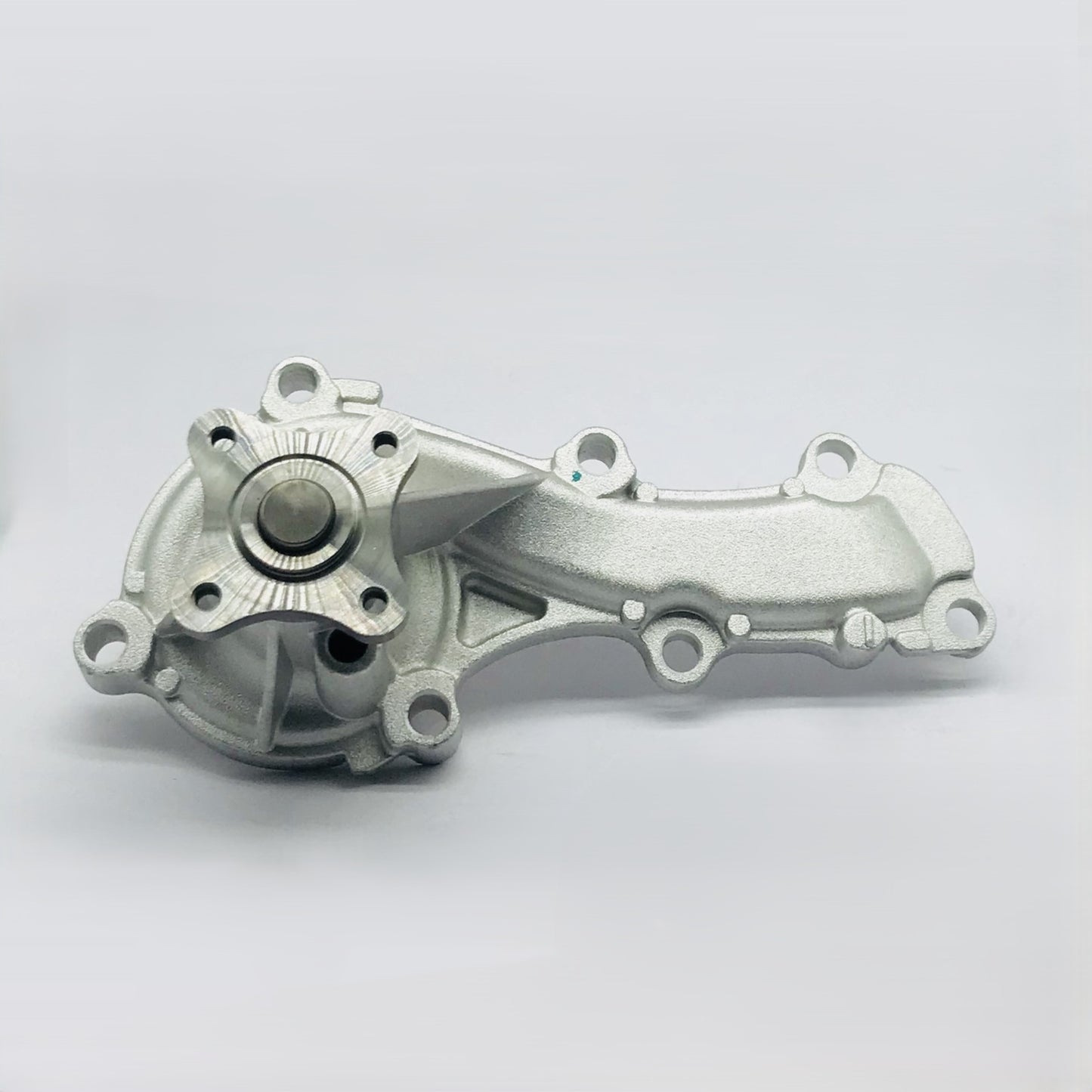 Bomba Agua Nissan 1.8 Sentra 00-08 Larga