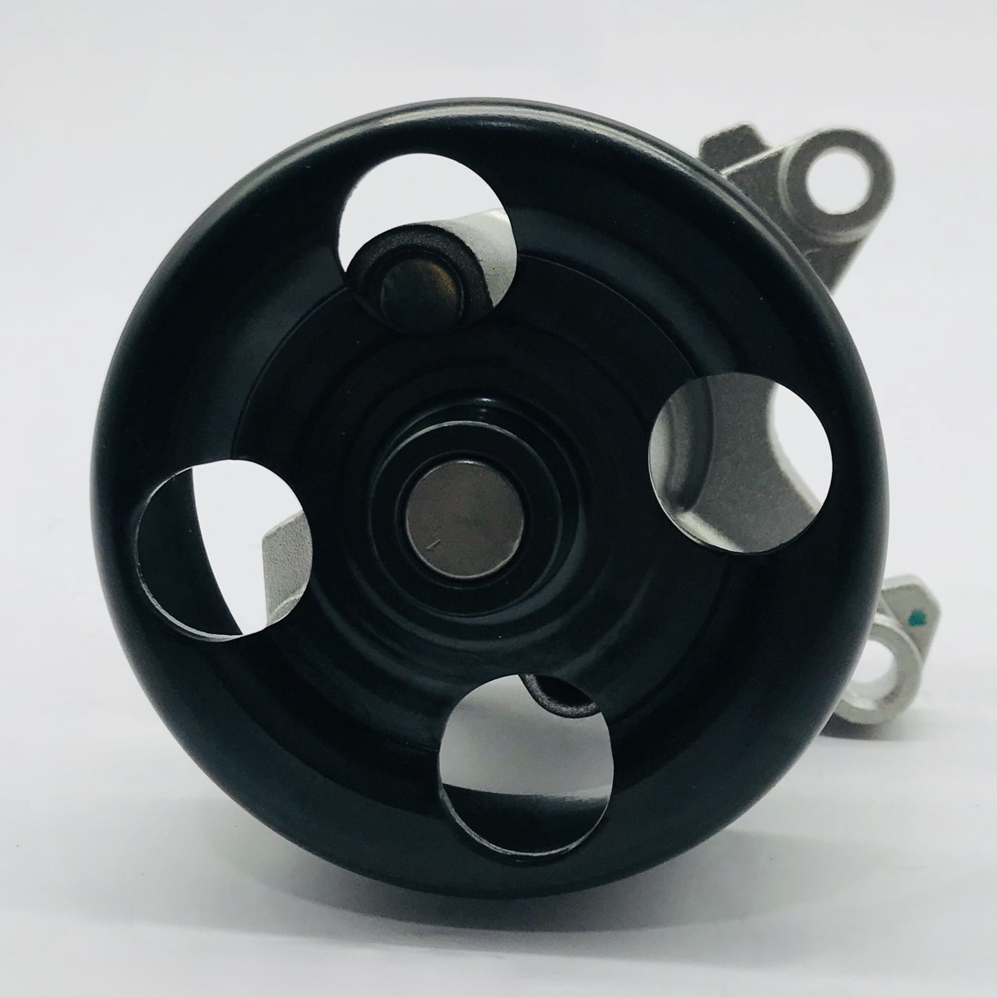 Bomba Agua Nissan 1.8 2.0 Sentra Tida Versa Con Polea