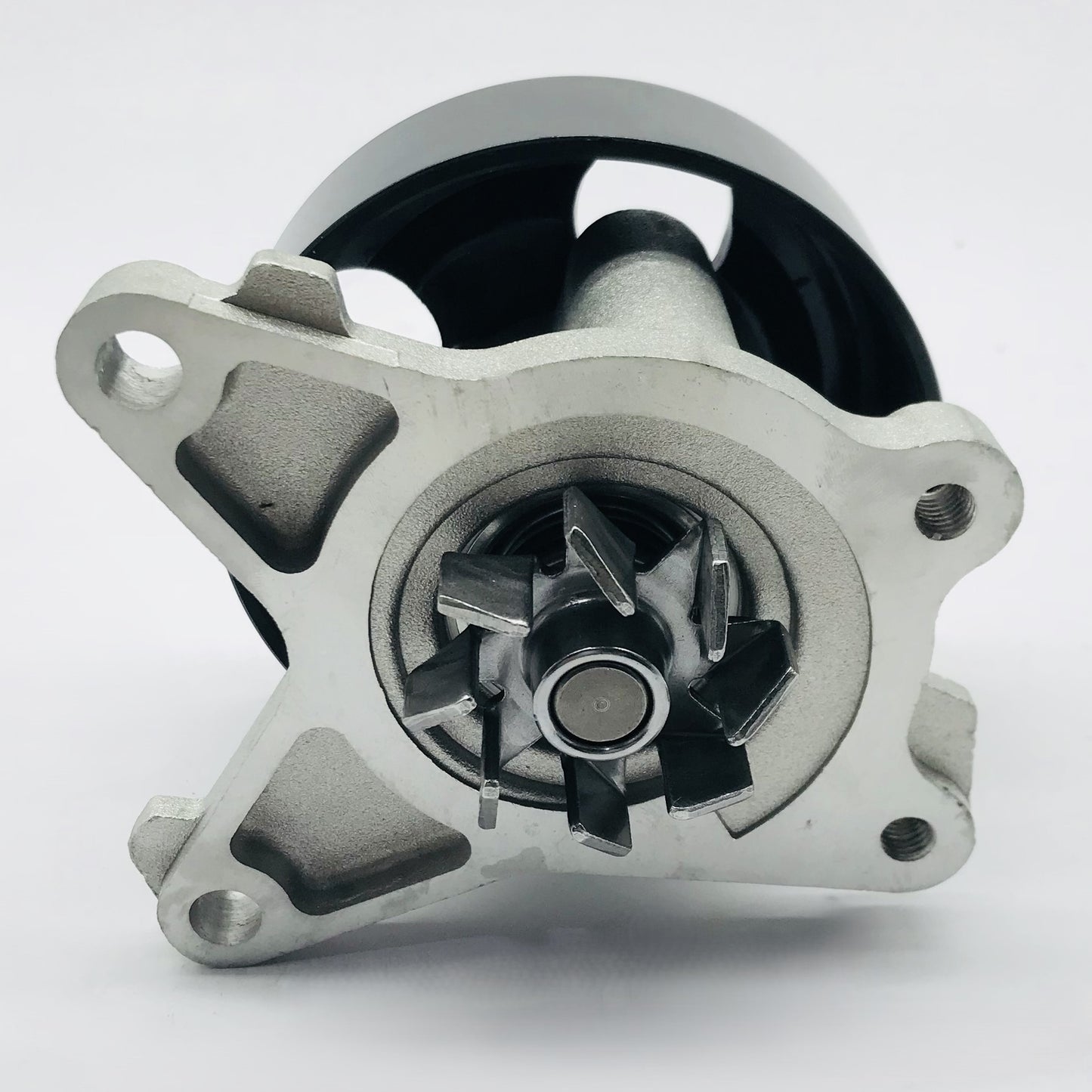 Bomba Agua Nissan 1.8 2.0 Sentra Tida Versa Con Polea