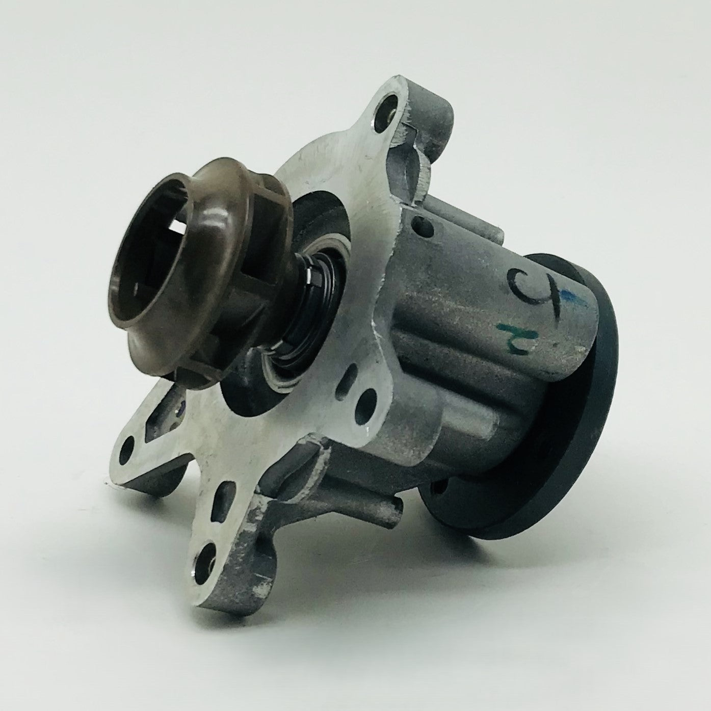 BOMBA AGUA HYUNDAI 1.6 10-18 ACCENT KIA SOUL ATTIT propela plastico