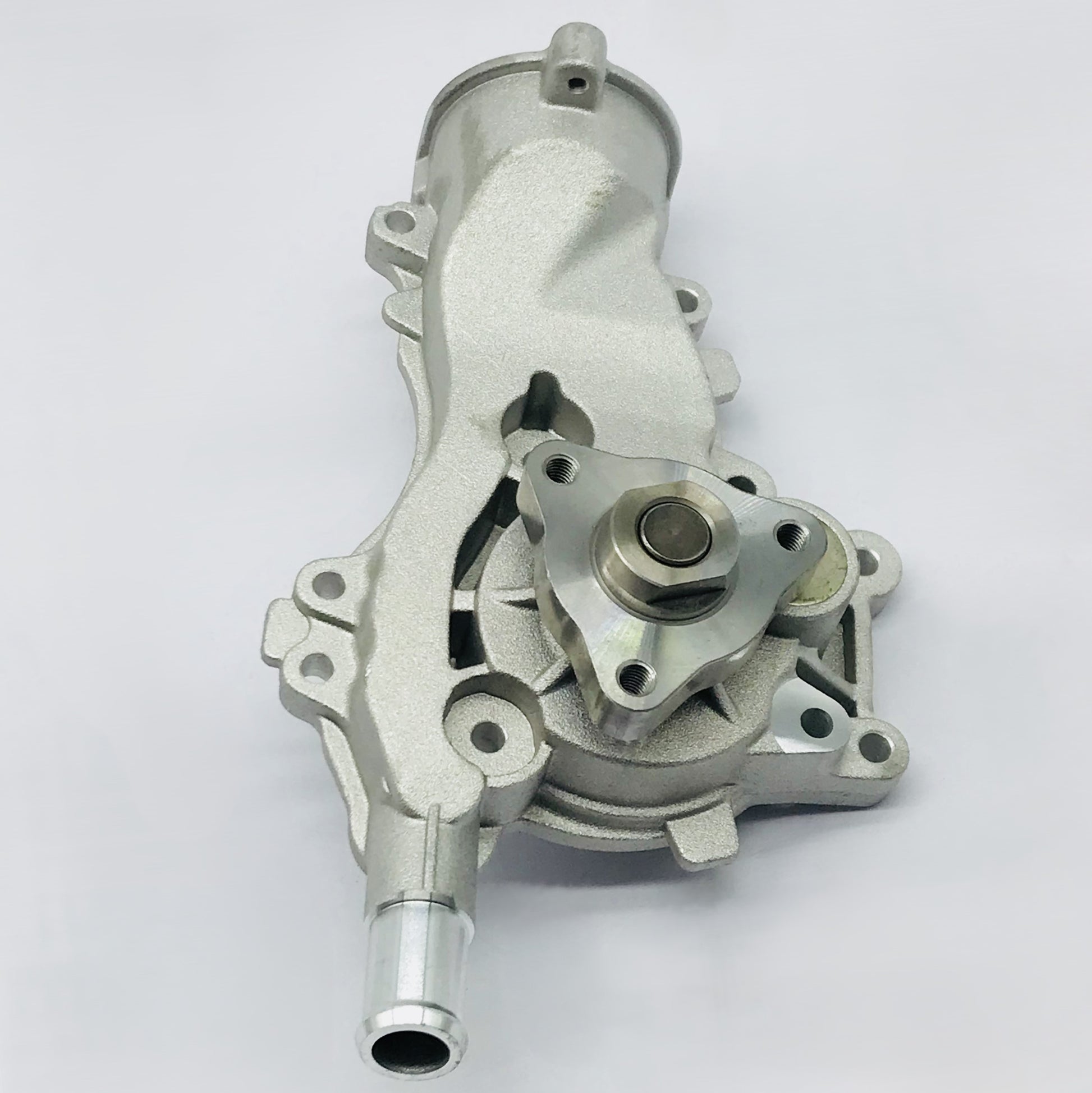 Bomba Agua Chevrolet 1.4 Cruze 11-17 Gruesa