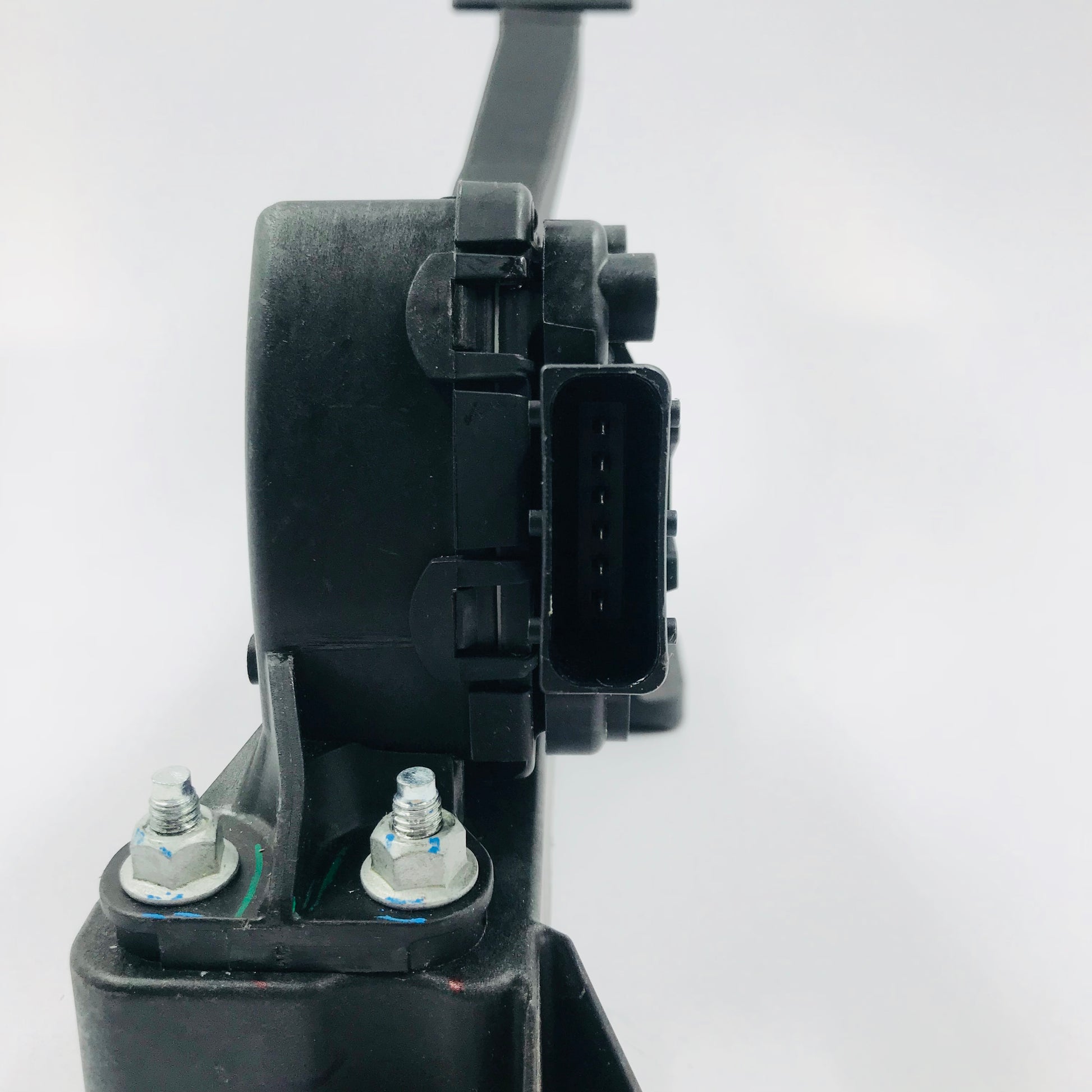 Pedal Acelerador Nissan Frontier Pathfinder Xterra 05-22