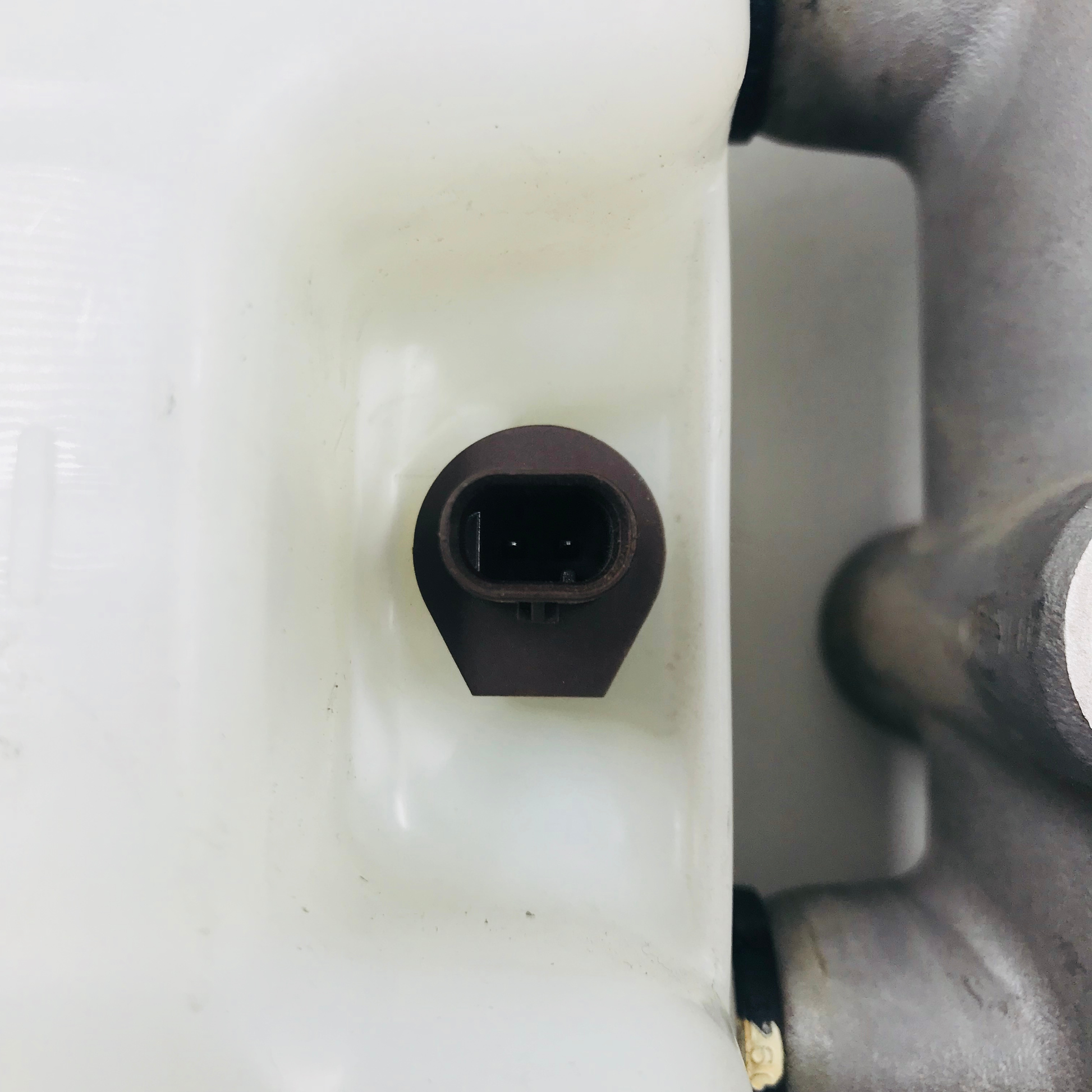 Bomba Frenos Chev 2.8 4.8 6.0 Silverado Suburban Sierra 09-19 Original