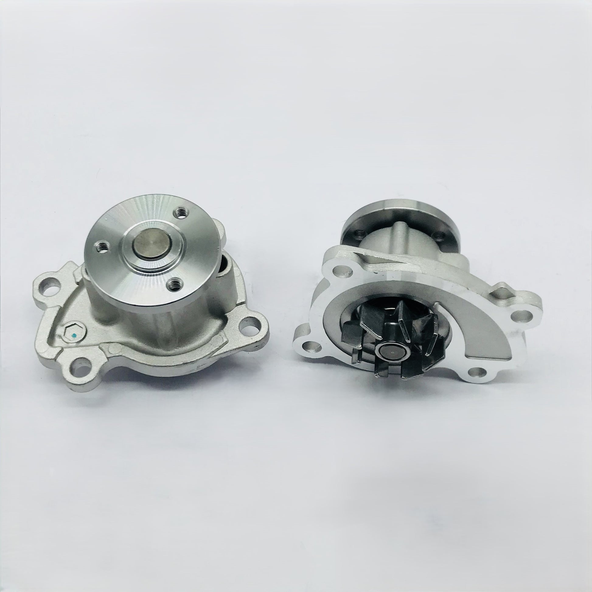 Bomba Agua Nissan 1.6 Tiida Note Versa Hr16 Con Polea