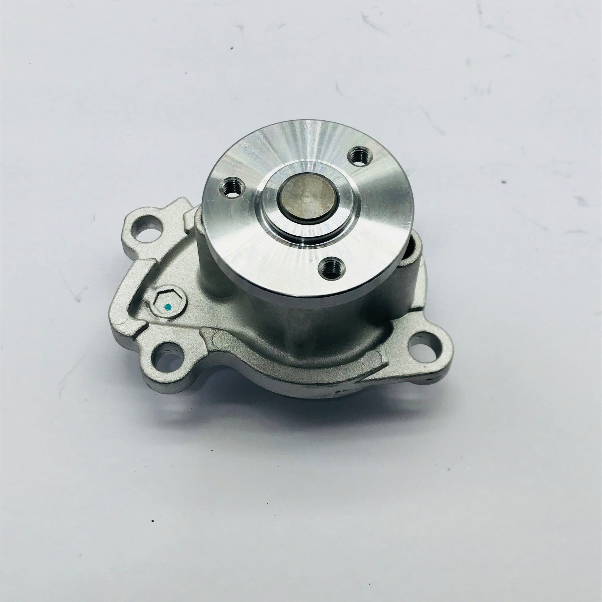 Bomba Agua Nissan 1.6 Tiida Note Versa Hr16 Con Polea