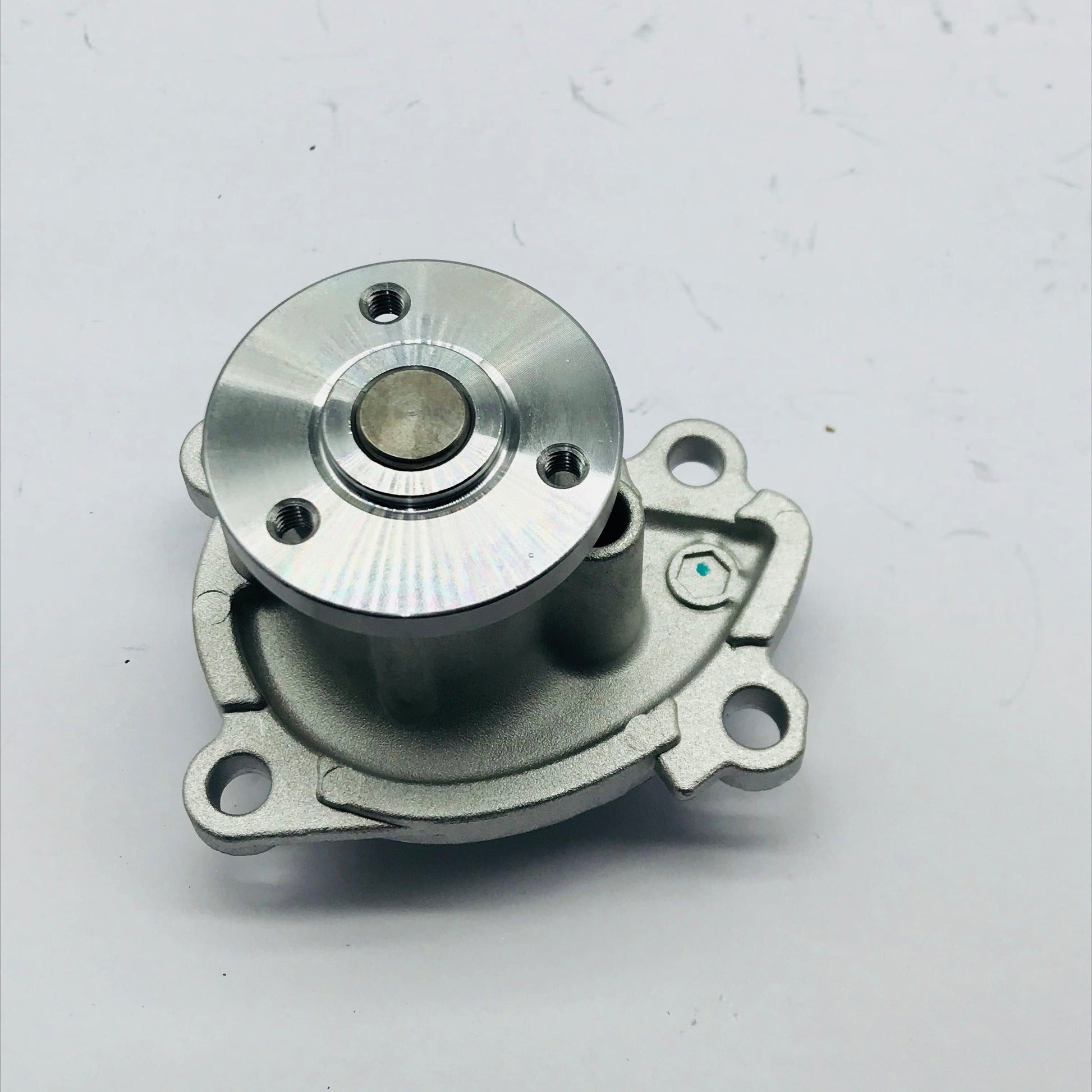 Bomba Agua Nissan 1.6 Tiida Note Versa Hr16 Con Polea