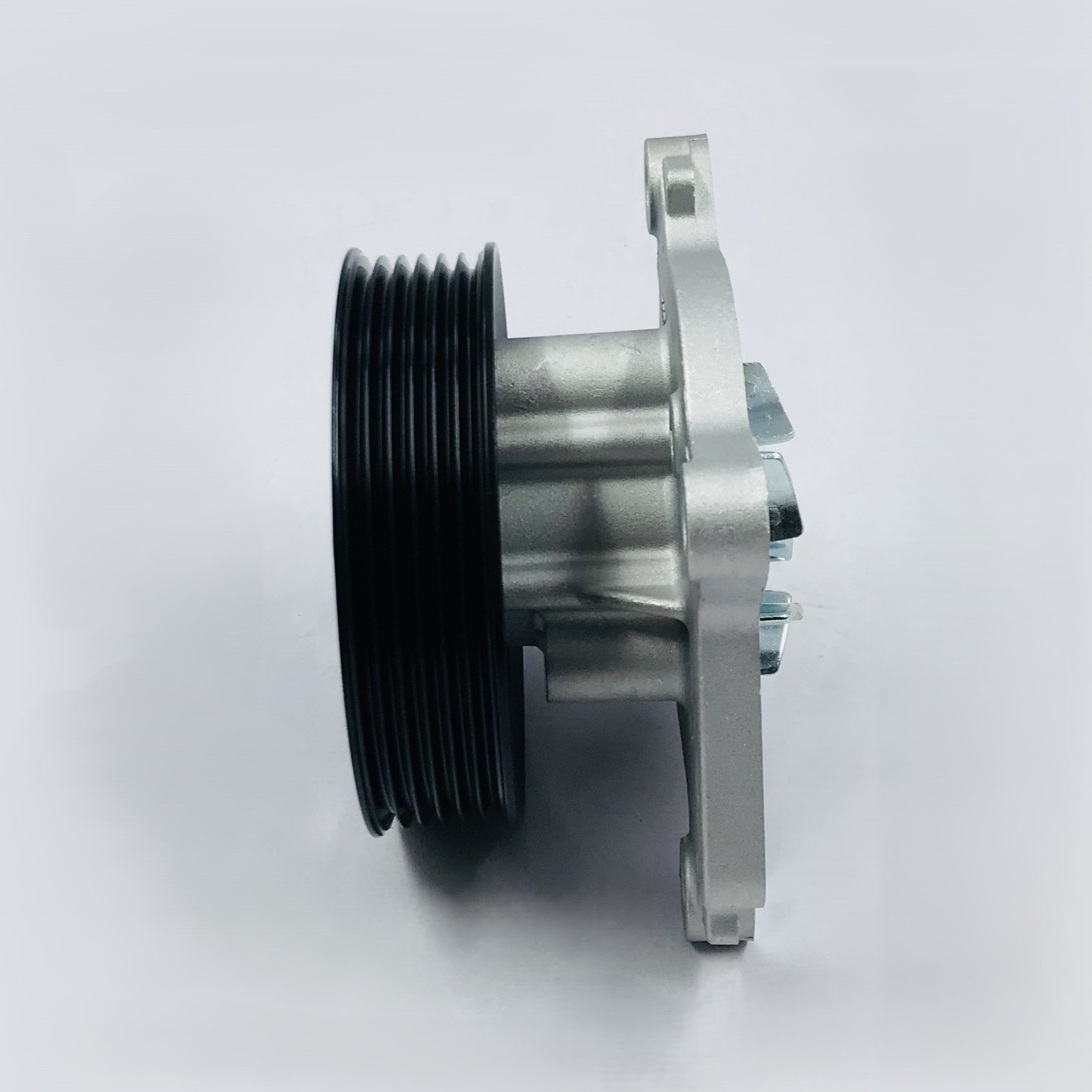 Bomba Agua Nissan 2.5 Xtrail Altima 14-24 Con Polea