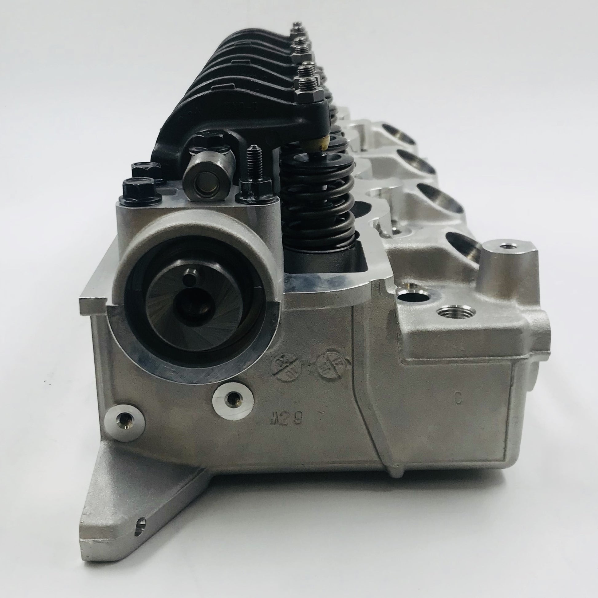 Cabeza De Motor Mitsubishi 2.5 Diesel  Completa