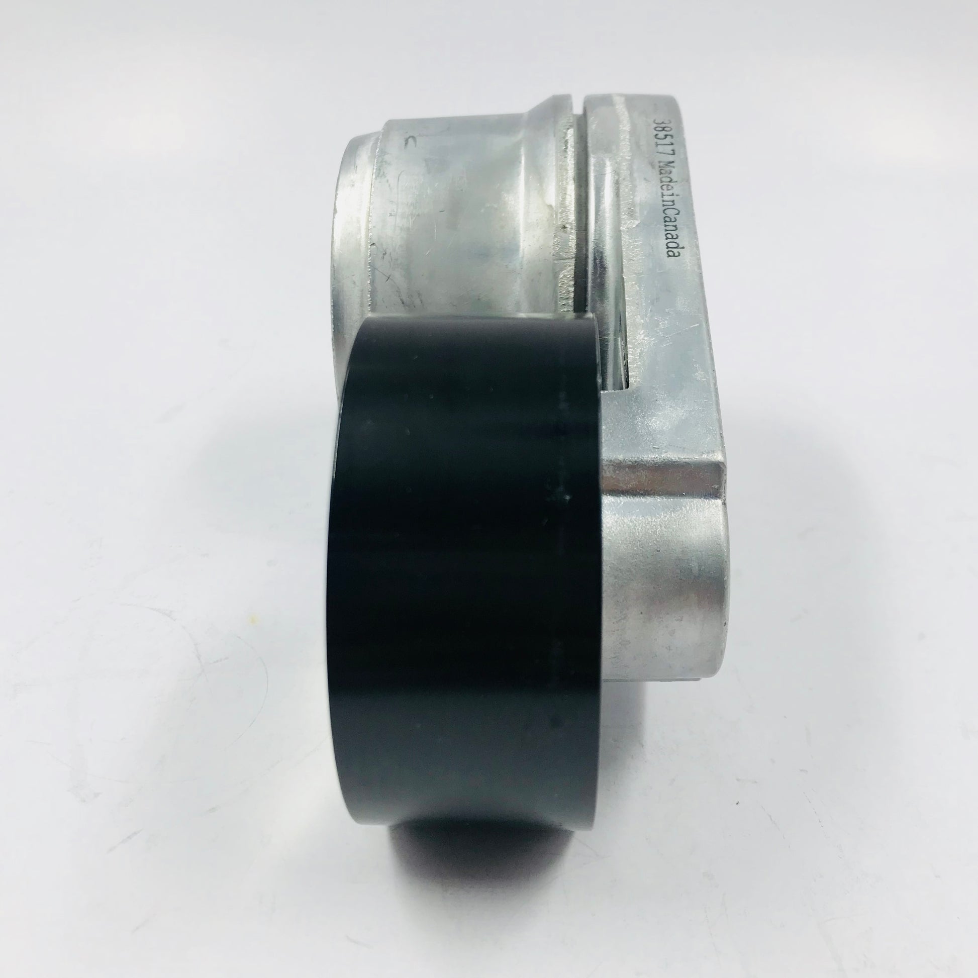 Polea Tensora Nissan 3.0 Urvan Cabstar 08-14