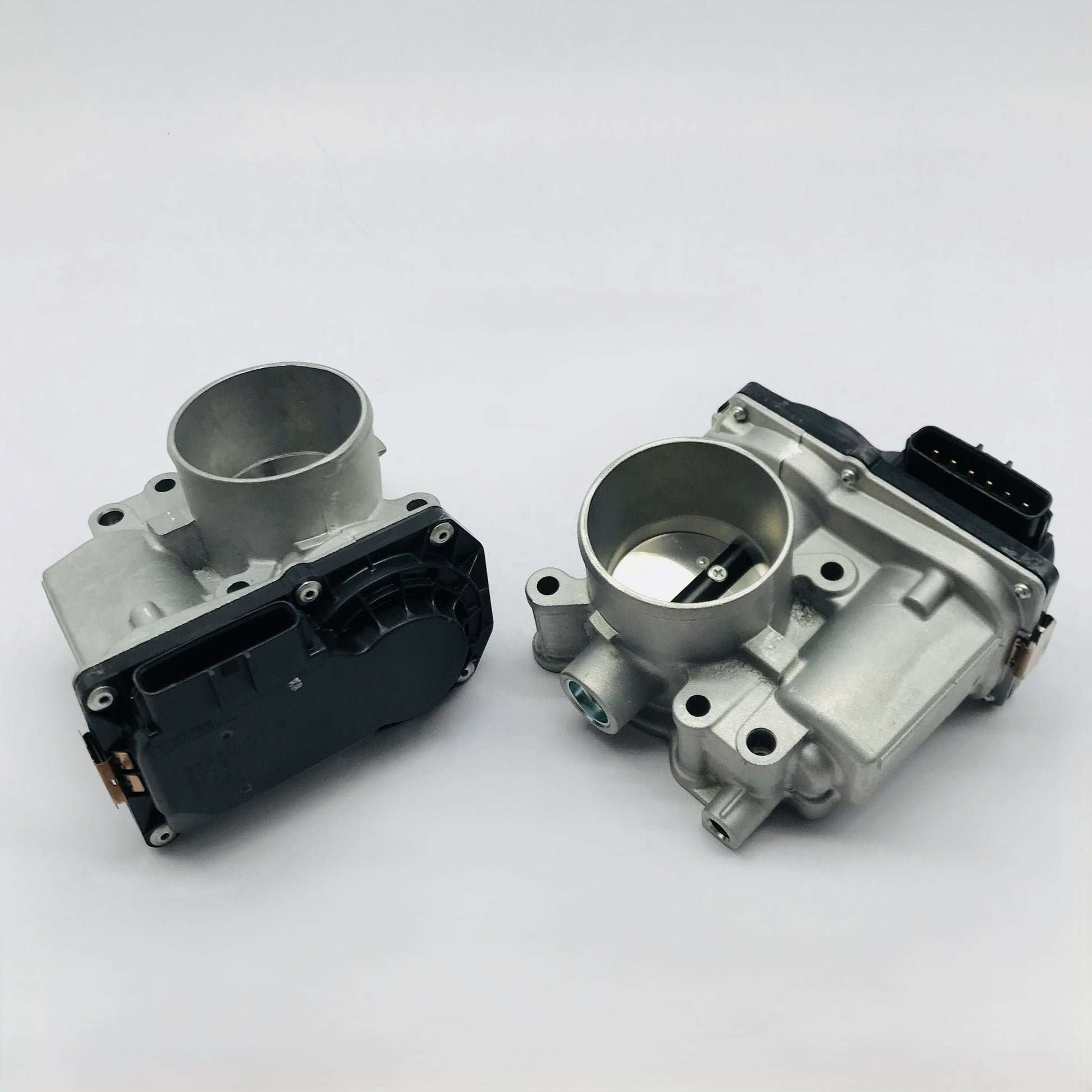 Cuerpo Nissan 1.6 1.8 Versa Tiida March Kicks 12-24