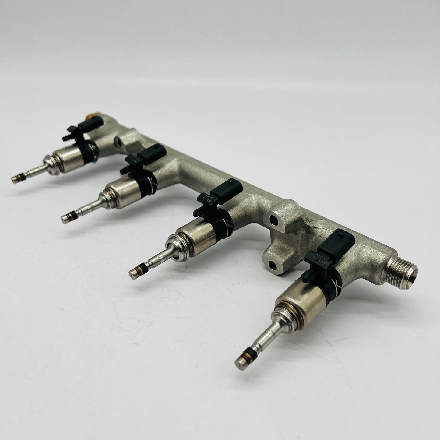 Riel de Inyectores VW 1.4 1.5 Jetta Taos 21-26 Original