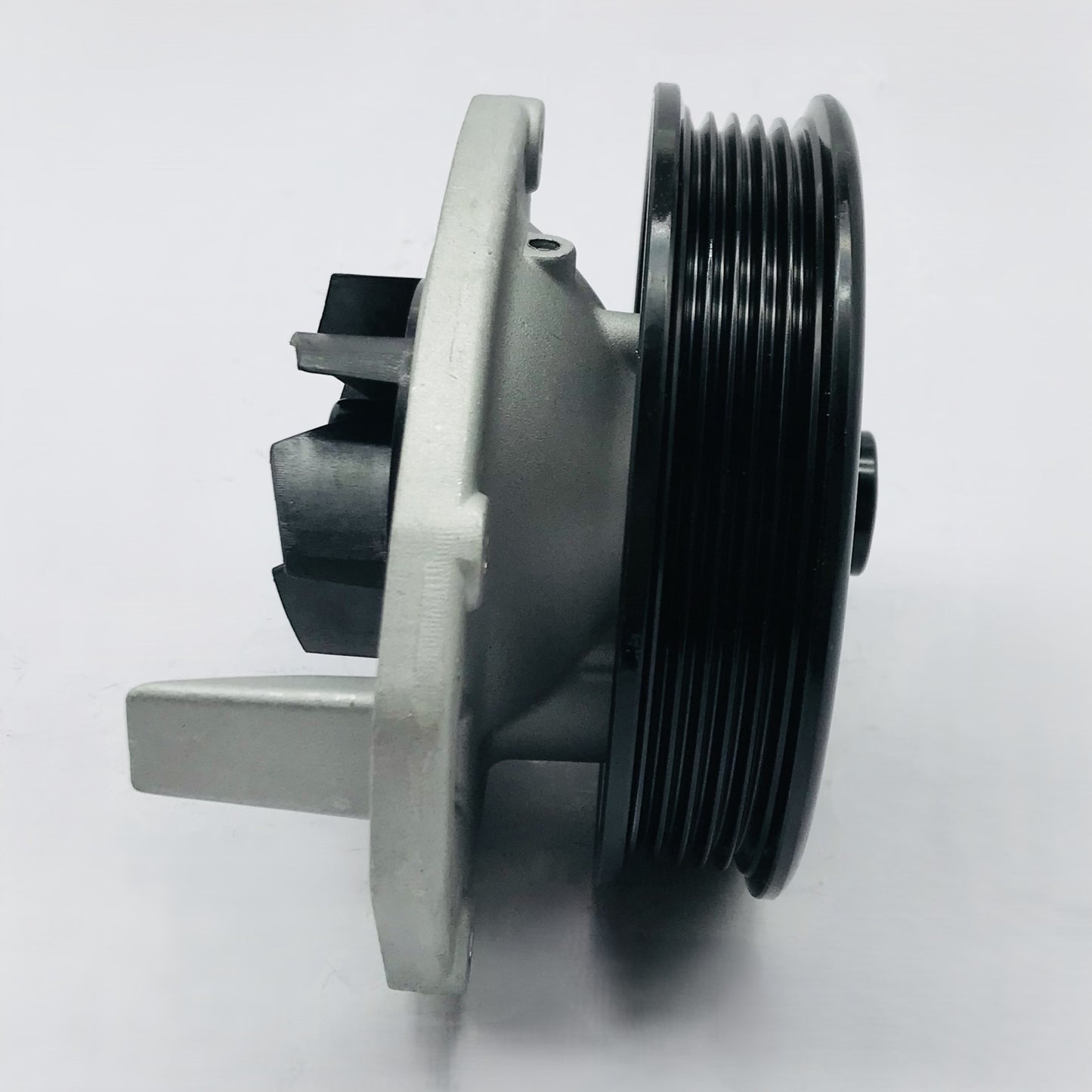 Bomba Agua Chev 2.0 2.5 Malibu 05-20 ConPolea