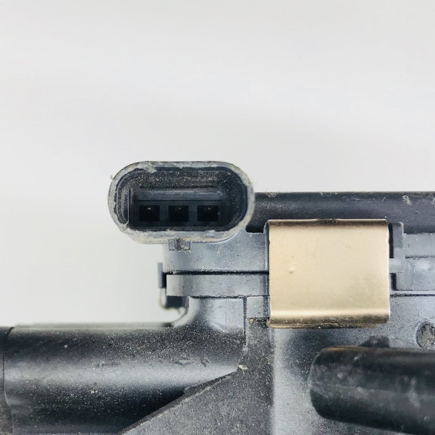 Toma Agua Chev 2.0 Blazer Envision 19-23 Completa