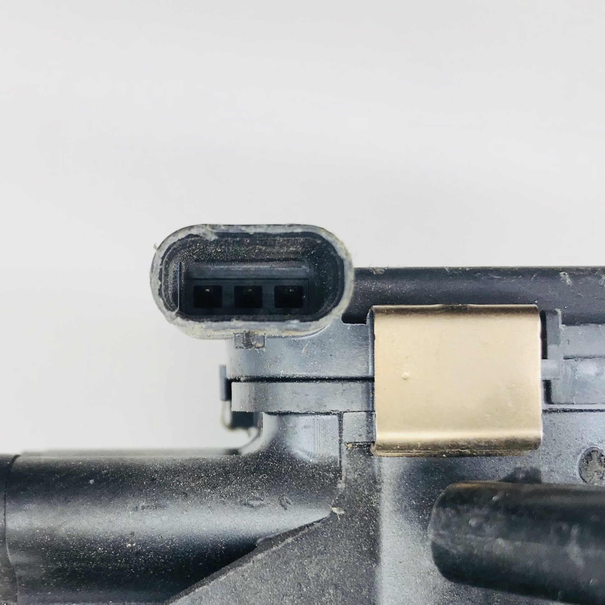 Toma Agua Chev 2.0 Blazer Envision 19-23 Completa