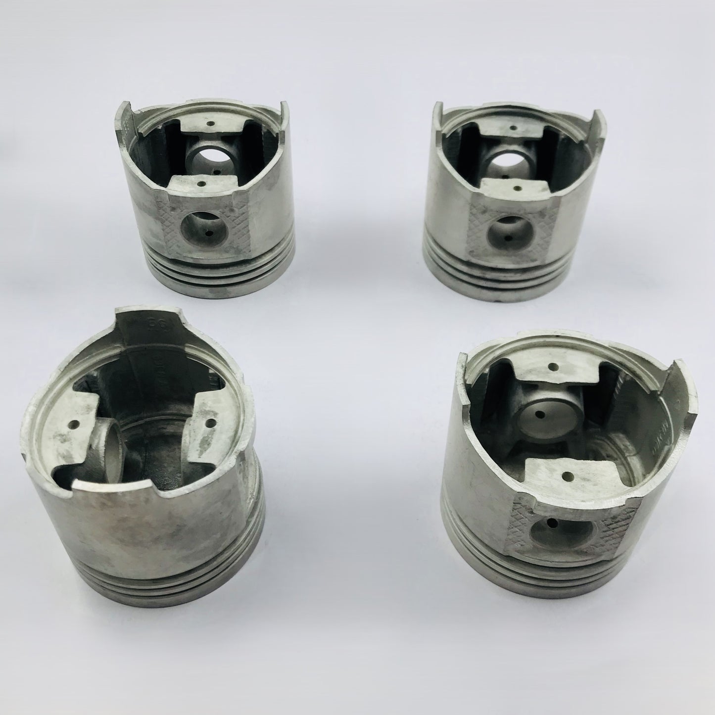 Pistones Nissan 1.5 1.6 70-85 Moresa 040