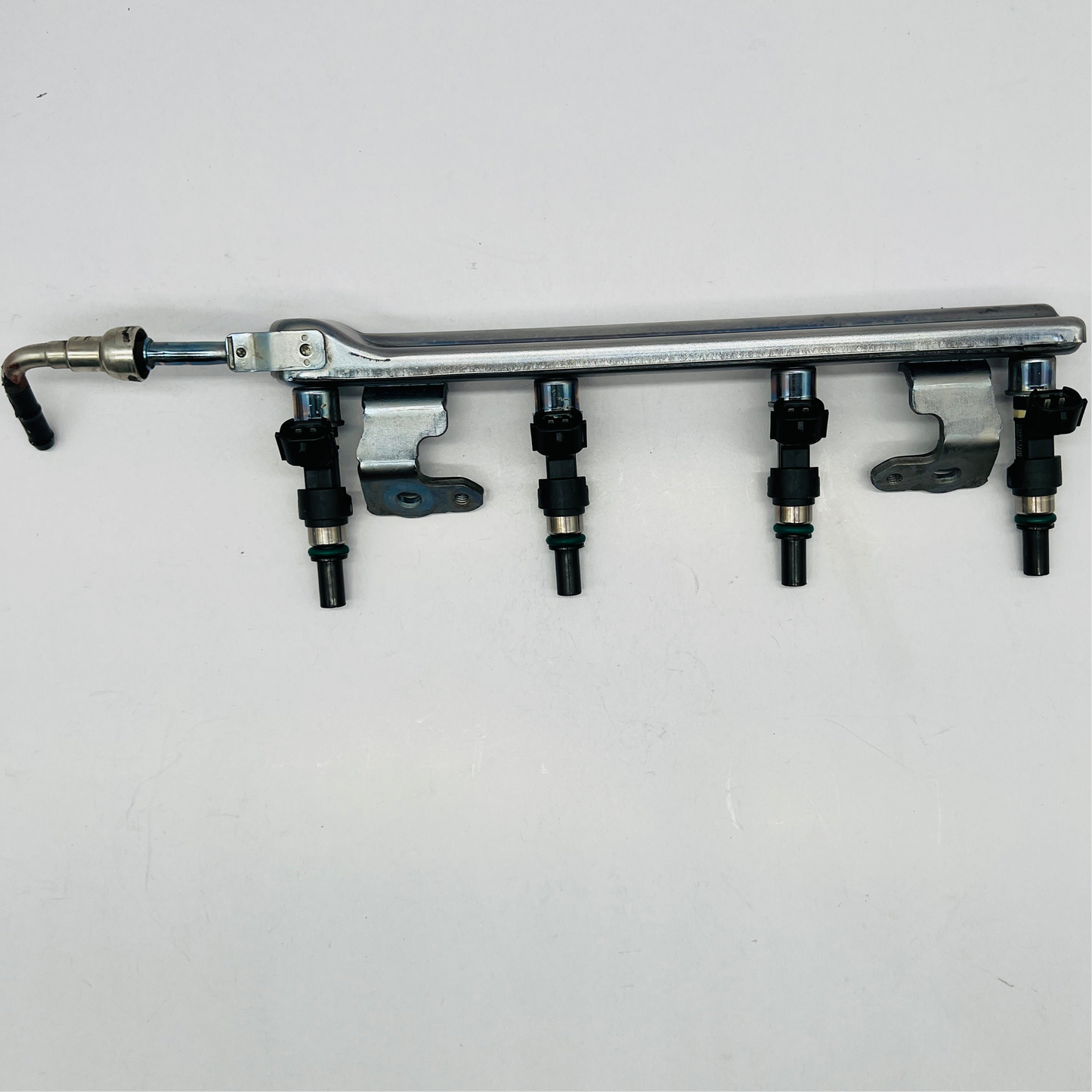 Riel Inyector Nissan 1.6 Versa March Kicks 12-21 Original