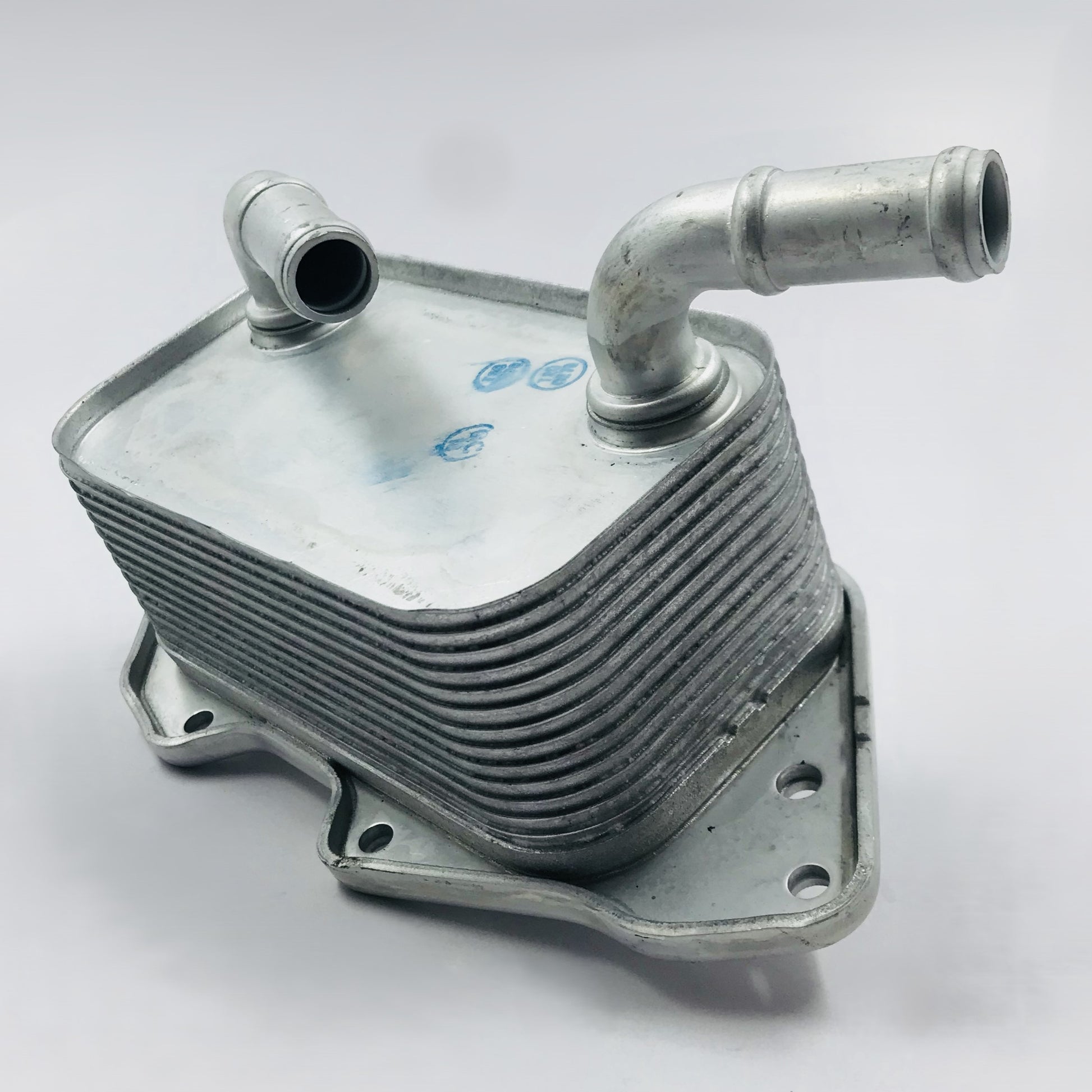 Radiador aceite Audi a5 a6 cuadrado 2tubos