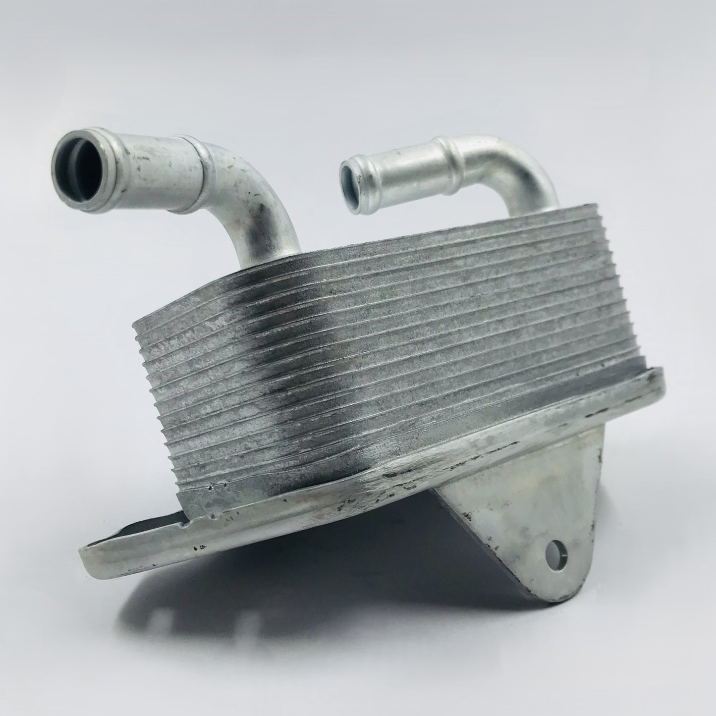 Radiador aceite Audi a5 a6 cuadrado 2tubos