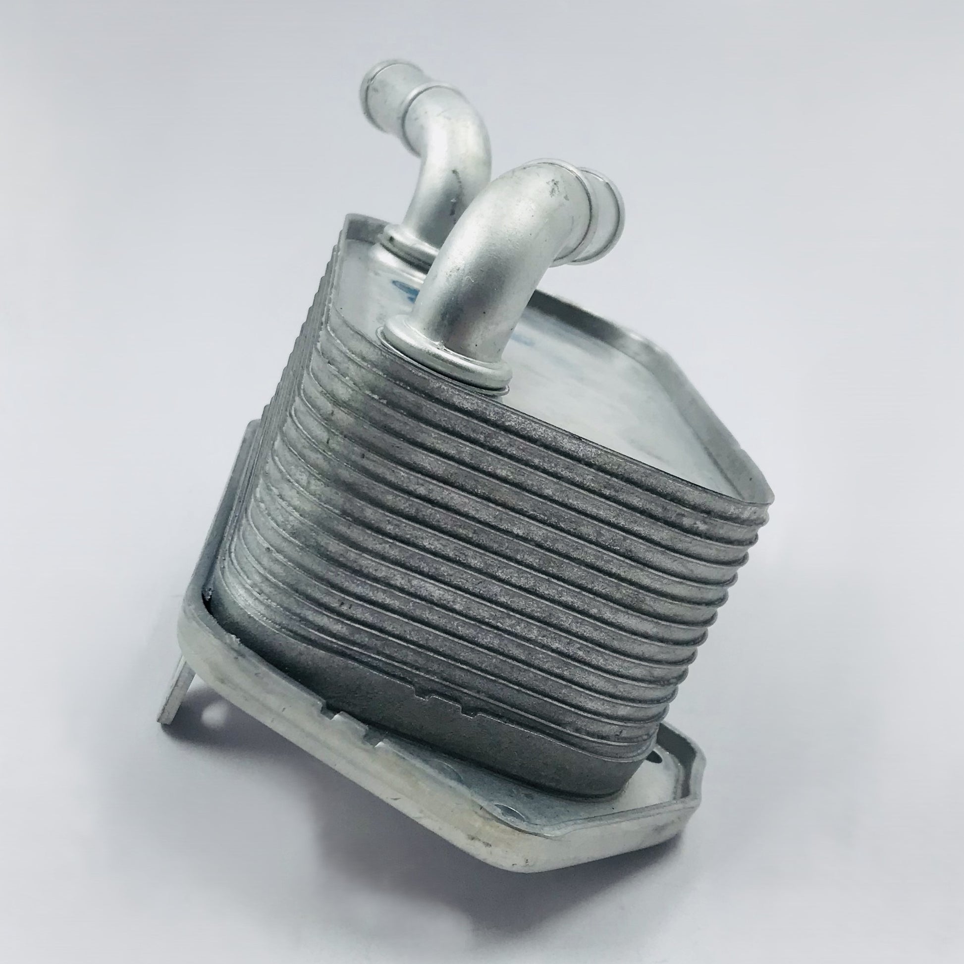 Radiador aceite Audi a5 a6 cuadrado 2tubos