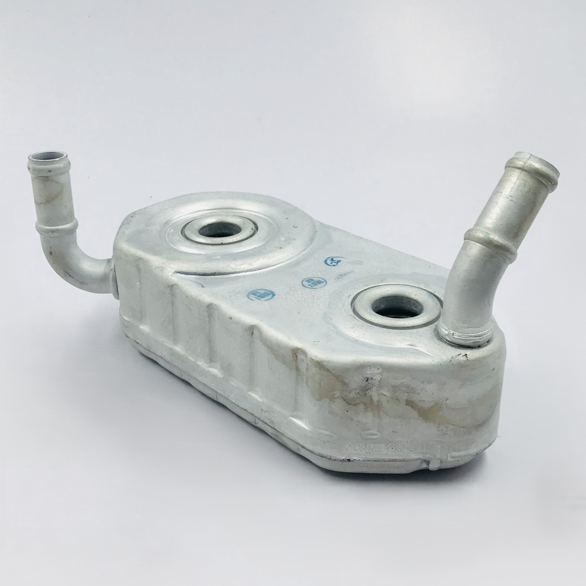 Radiador aceite Audi 2tubos largo