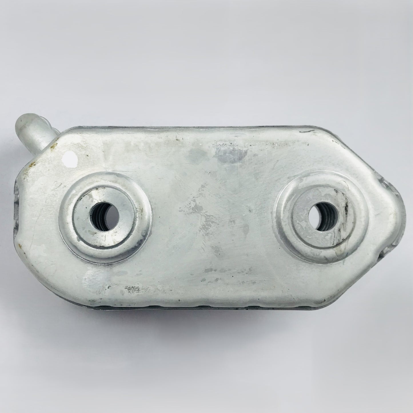 Radiador aceite Audi 2tubos largo