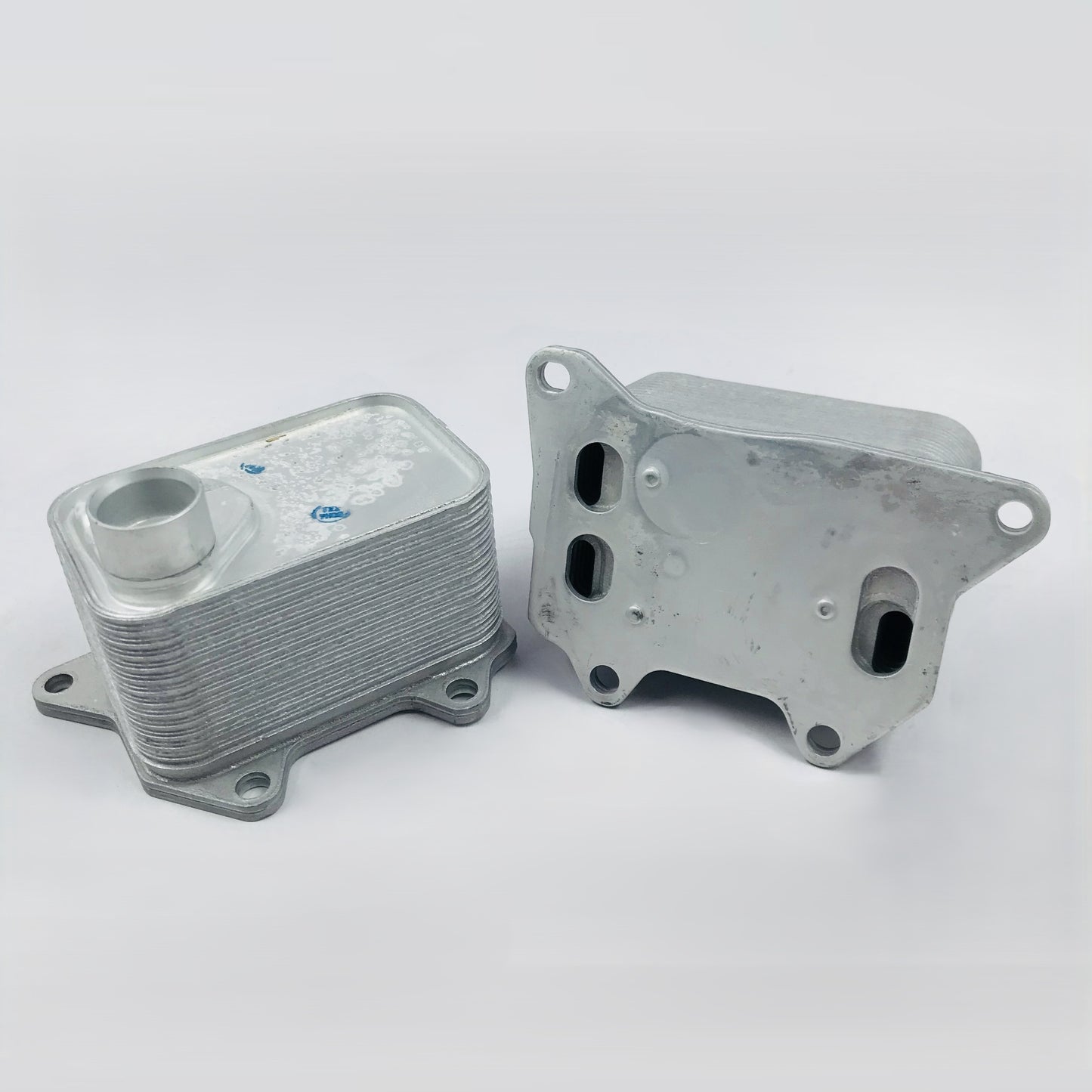 Radiador aceite Vw Audi a4 1tubo grueso recto