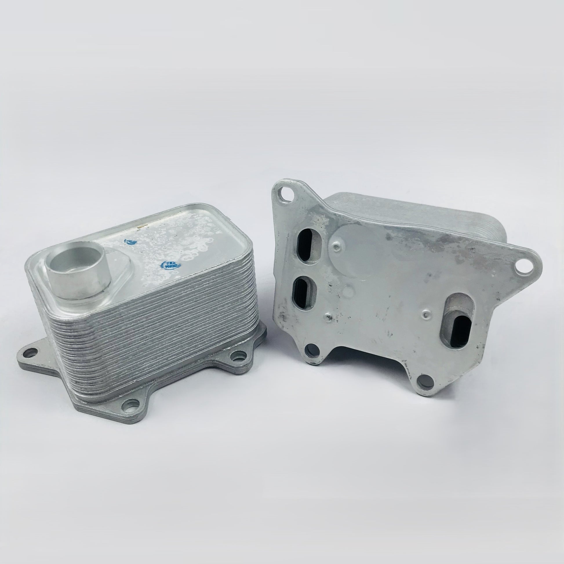 Radiador aceite Vw Audi a4 1tubo grueso recto