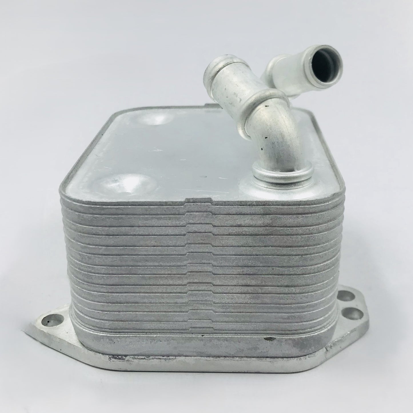 Radiador aceite Vw 3.6 passat 12-22 2tubos