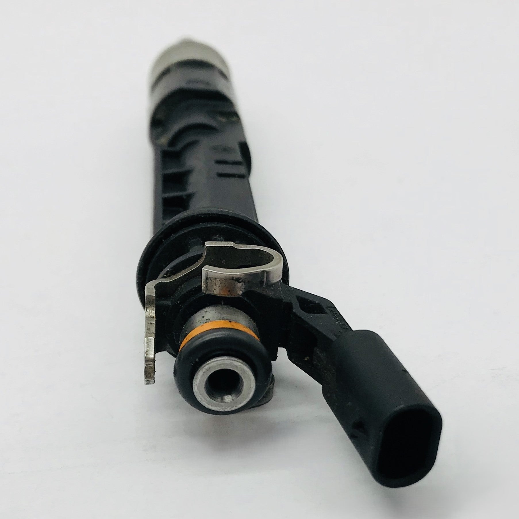 Inyector Mercedes Clase A W177 Largo Conector Hacia Arriba