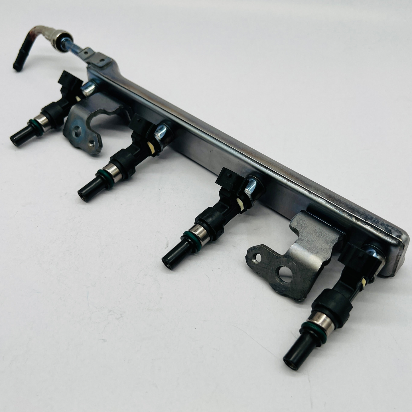 Riel Inyector Nissan 1.6 Versa March Kicks 12-21 Original