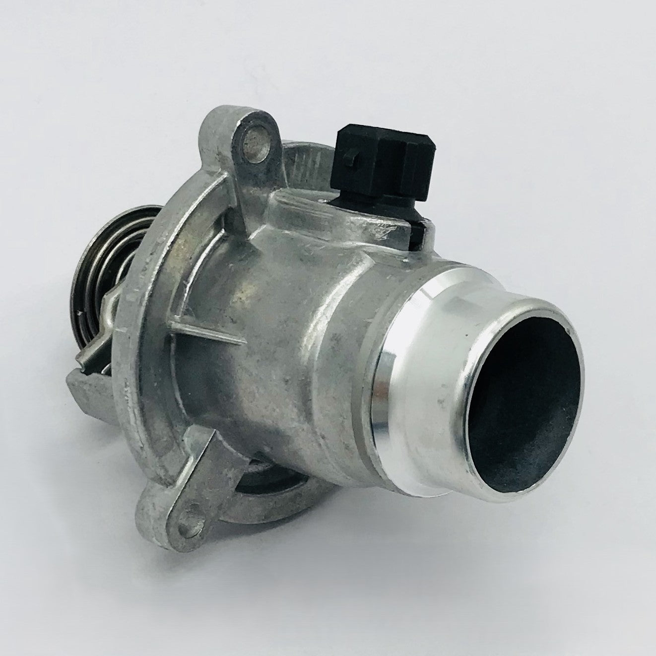 Toma Agua Bmw Redonda 3 Tornillos  Con Termostato