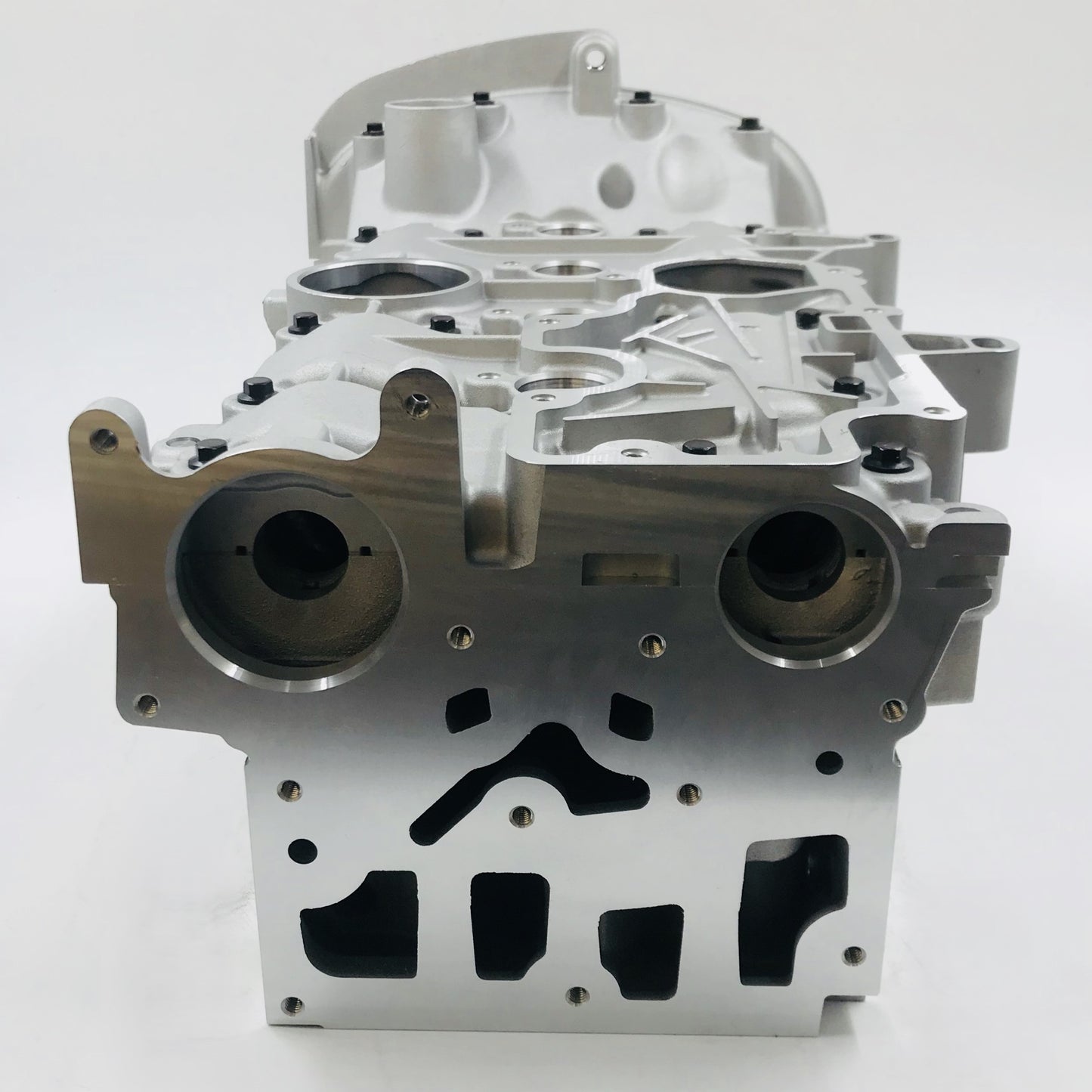 Cabeza De Motor Nissan 1.6 Platina Clio Con Cubierta Sola