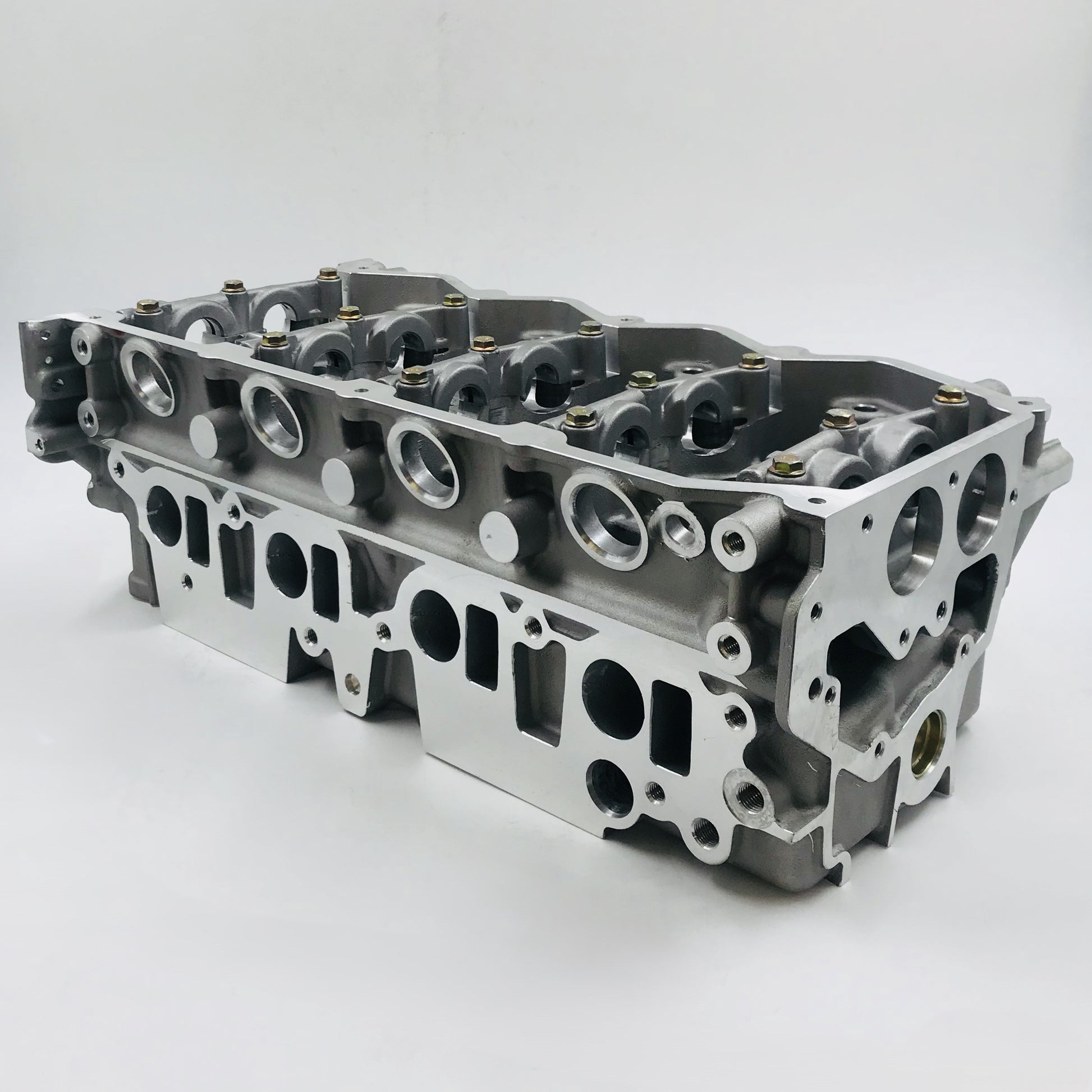 Cabeza De Motor Nissan 2.5 Diesel Np300 Sola