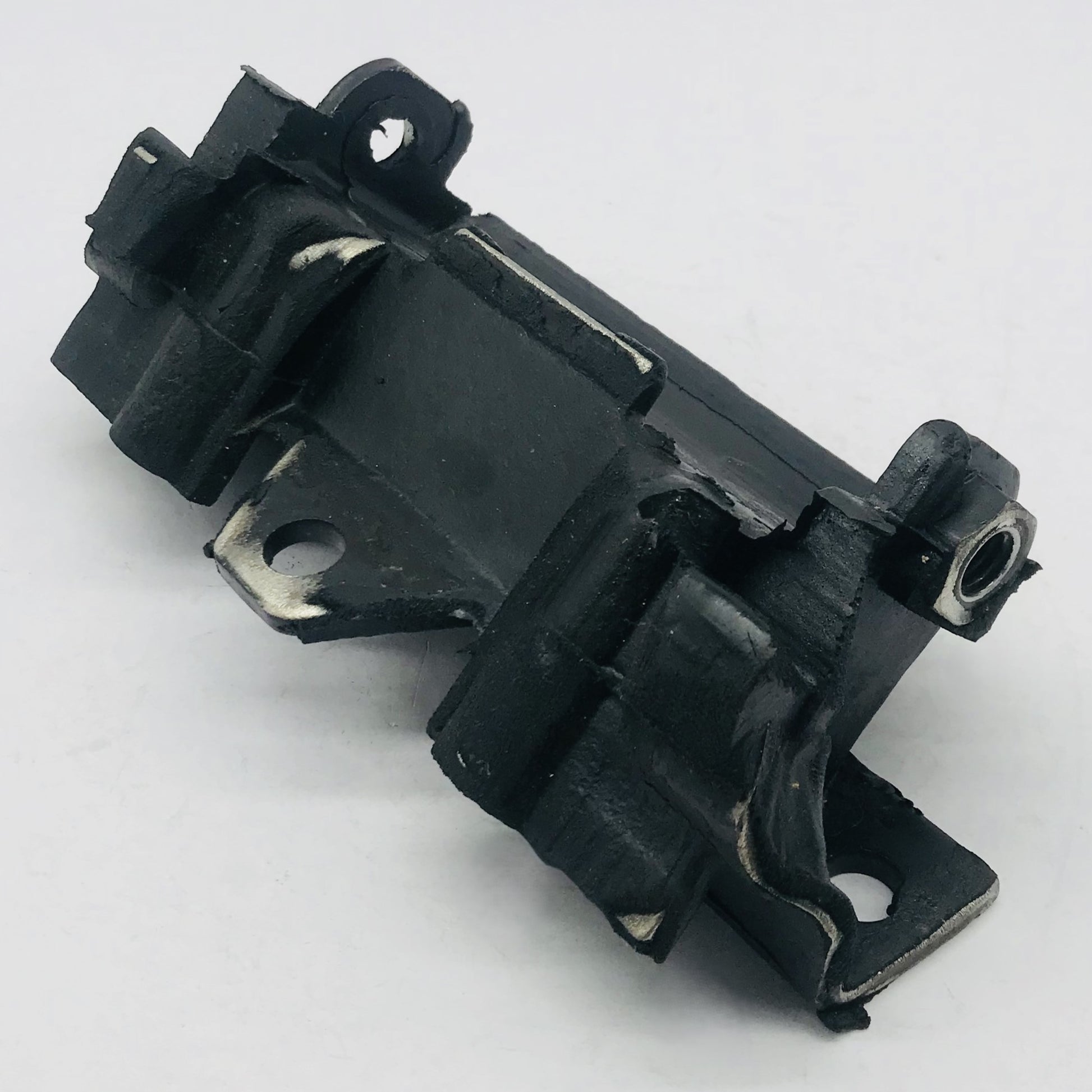 Soporte M Pontiac  68-74 Tras