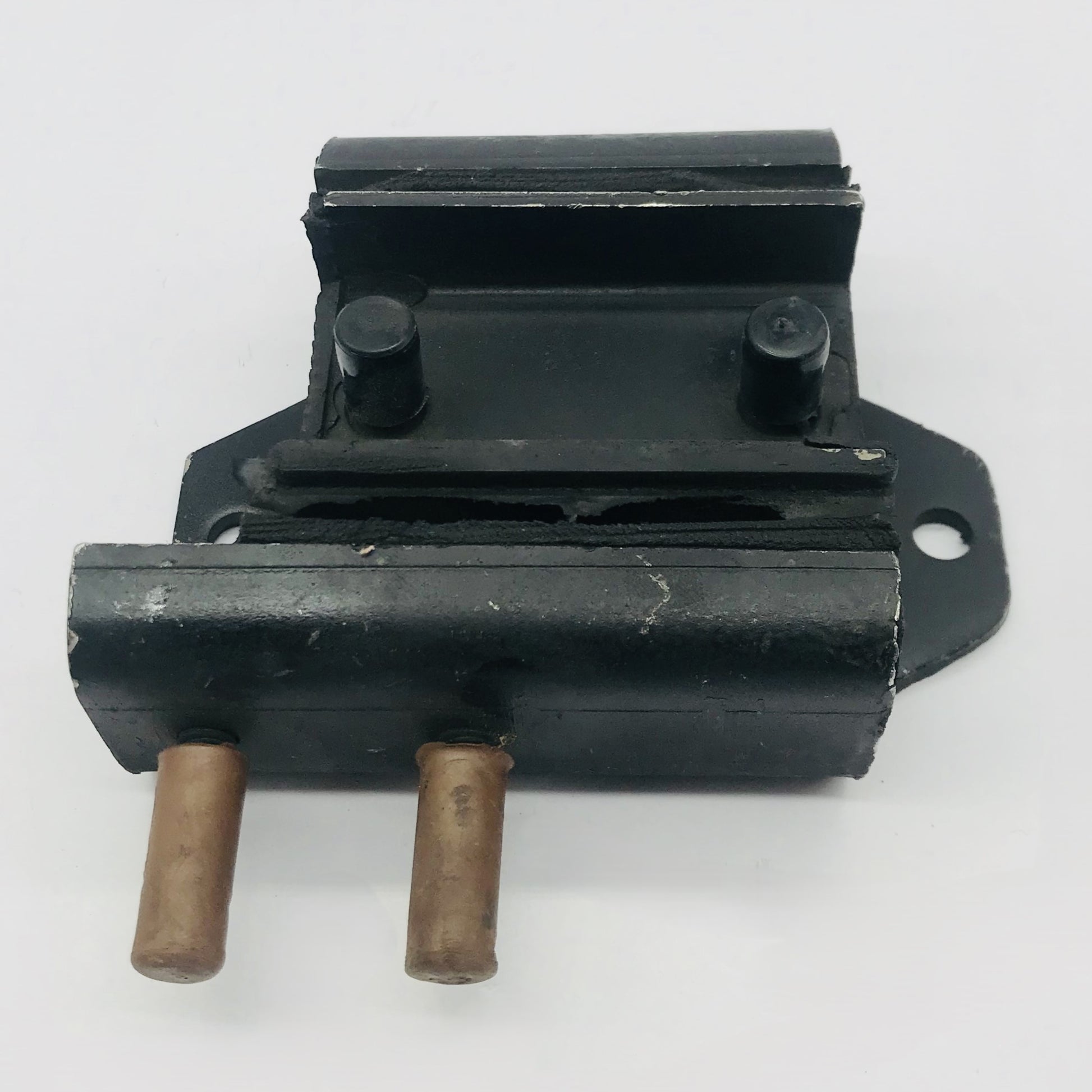 Soporte T Nissan 72-84            Em2487