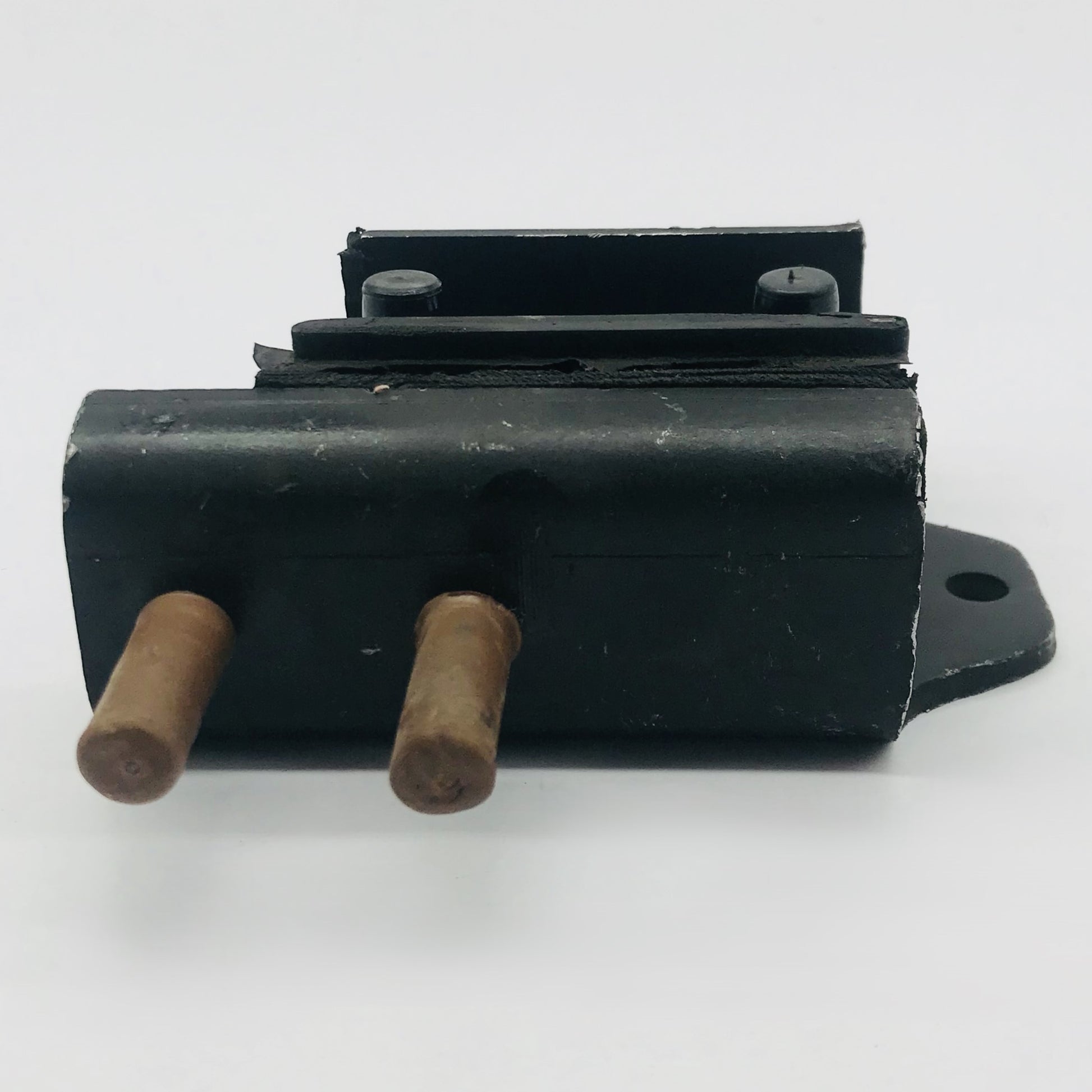 Soporte T Nissan 72-84            Em2487